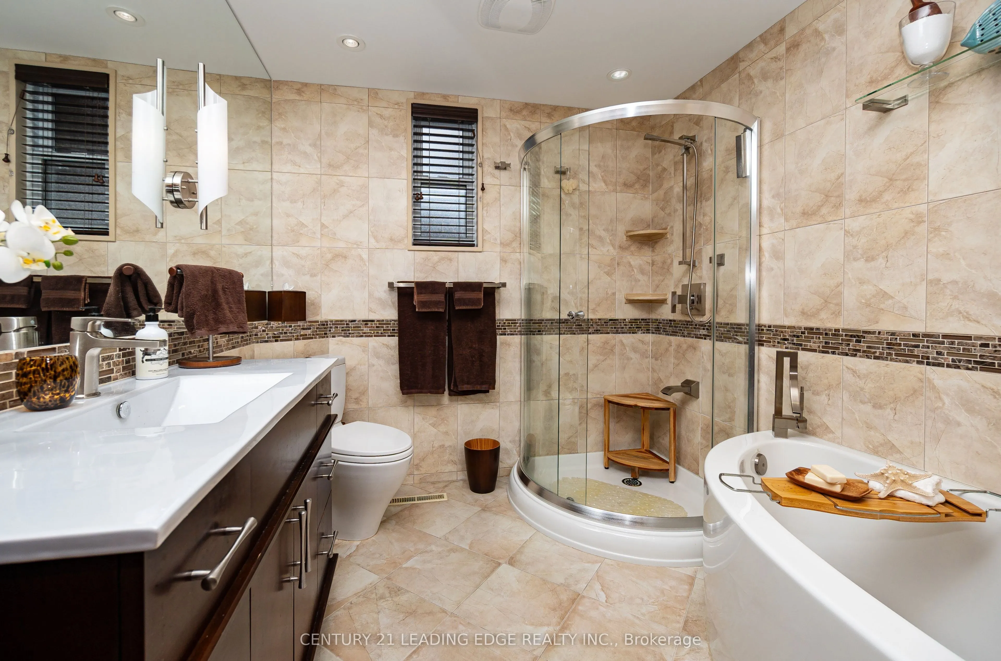 4 Rosswood Crescent