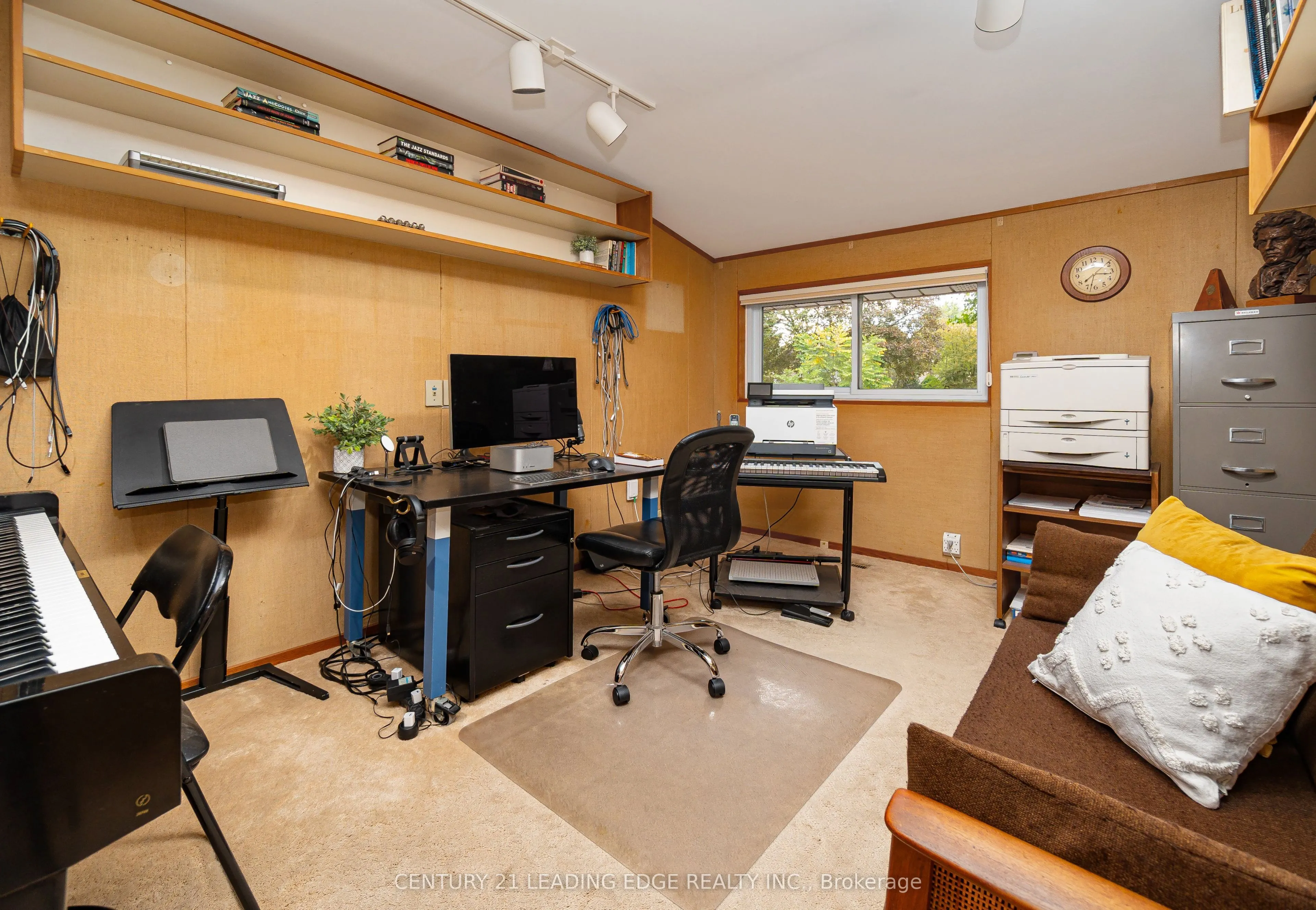 4 Rosswood Crescent