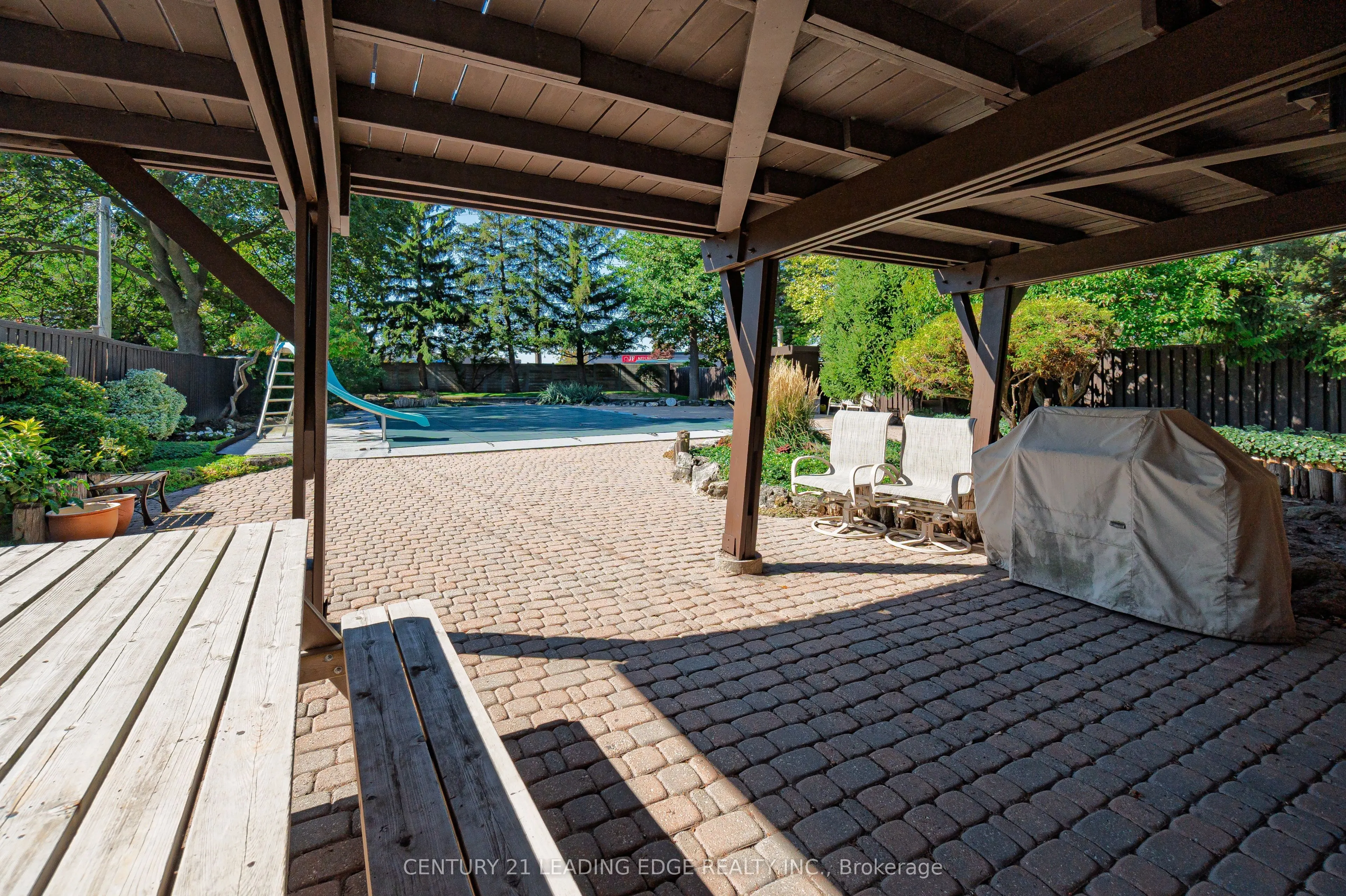 4 Rosswood Crescent