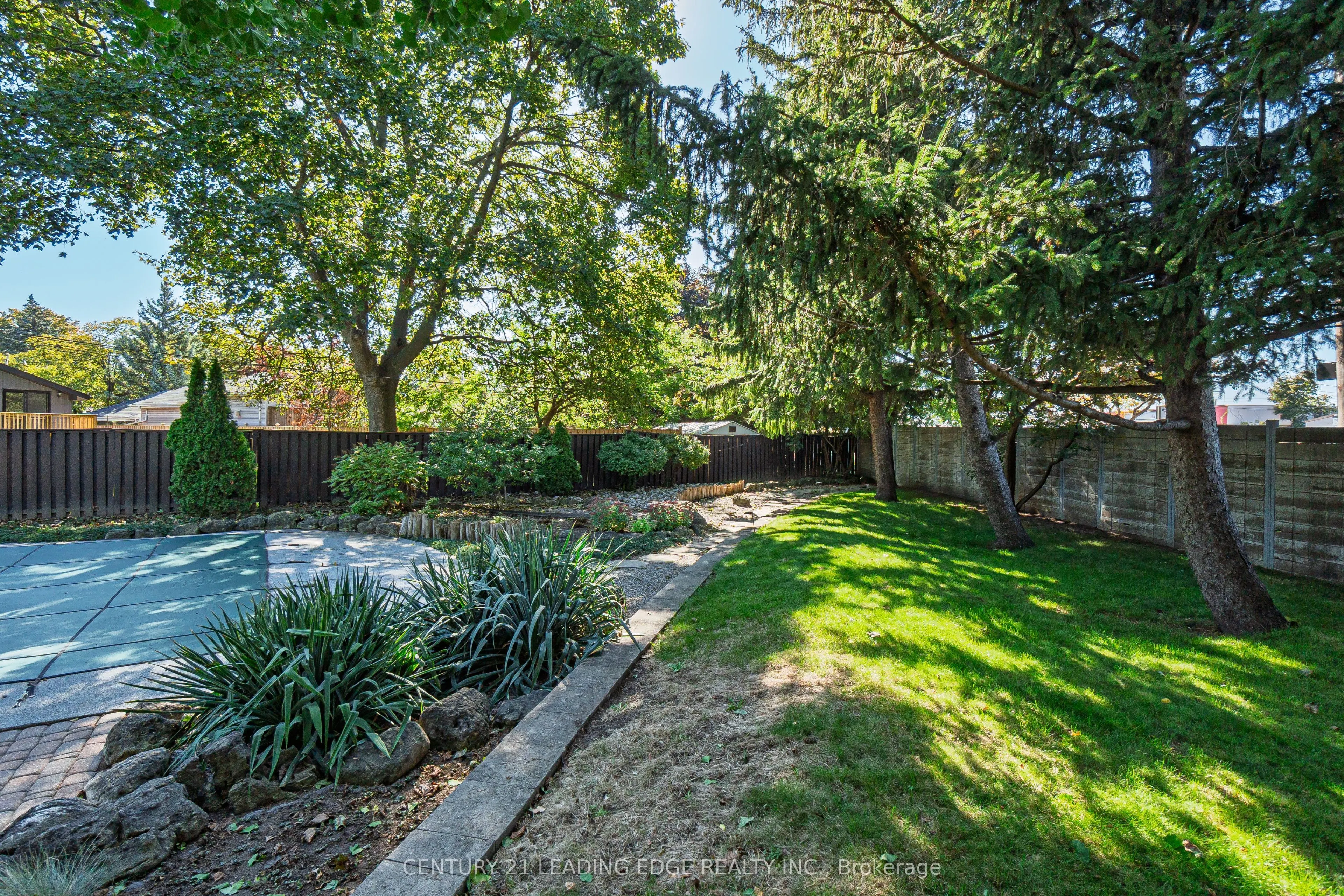 4 Rosswood Crescent