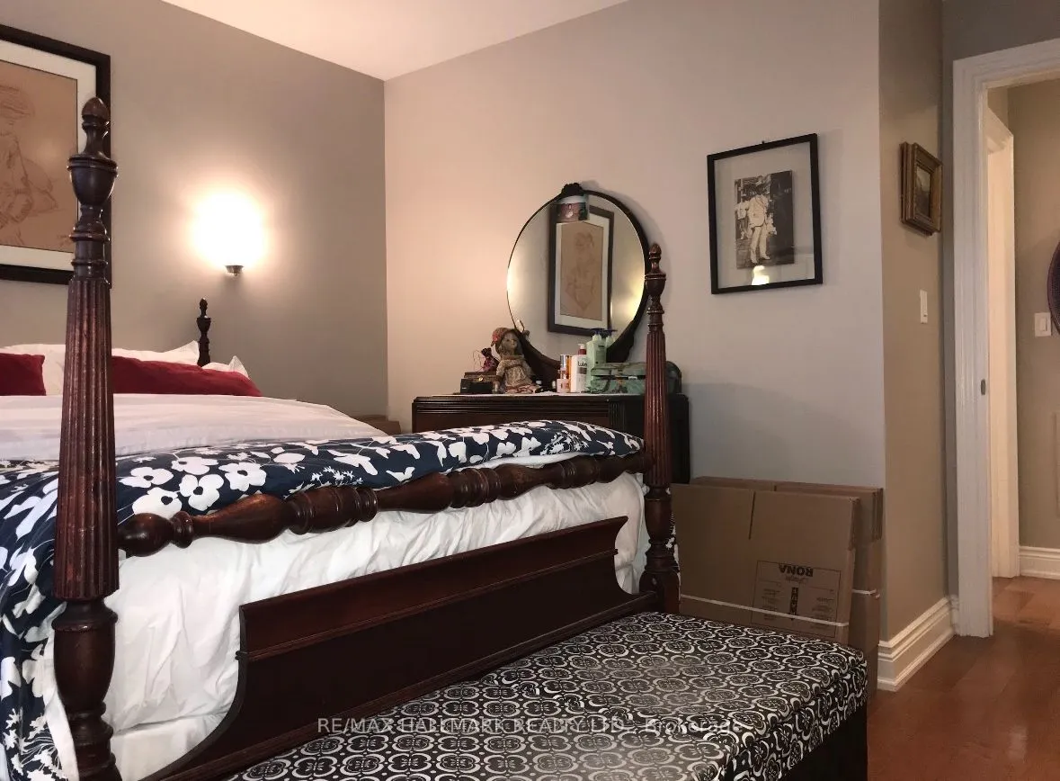 547 Kingston Road, #1