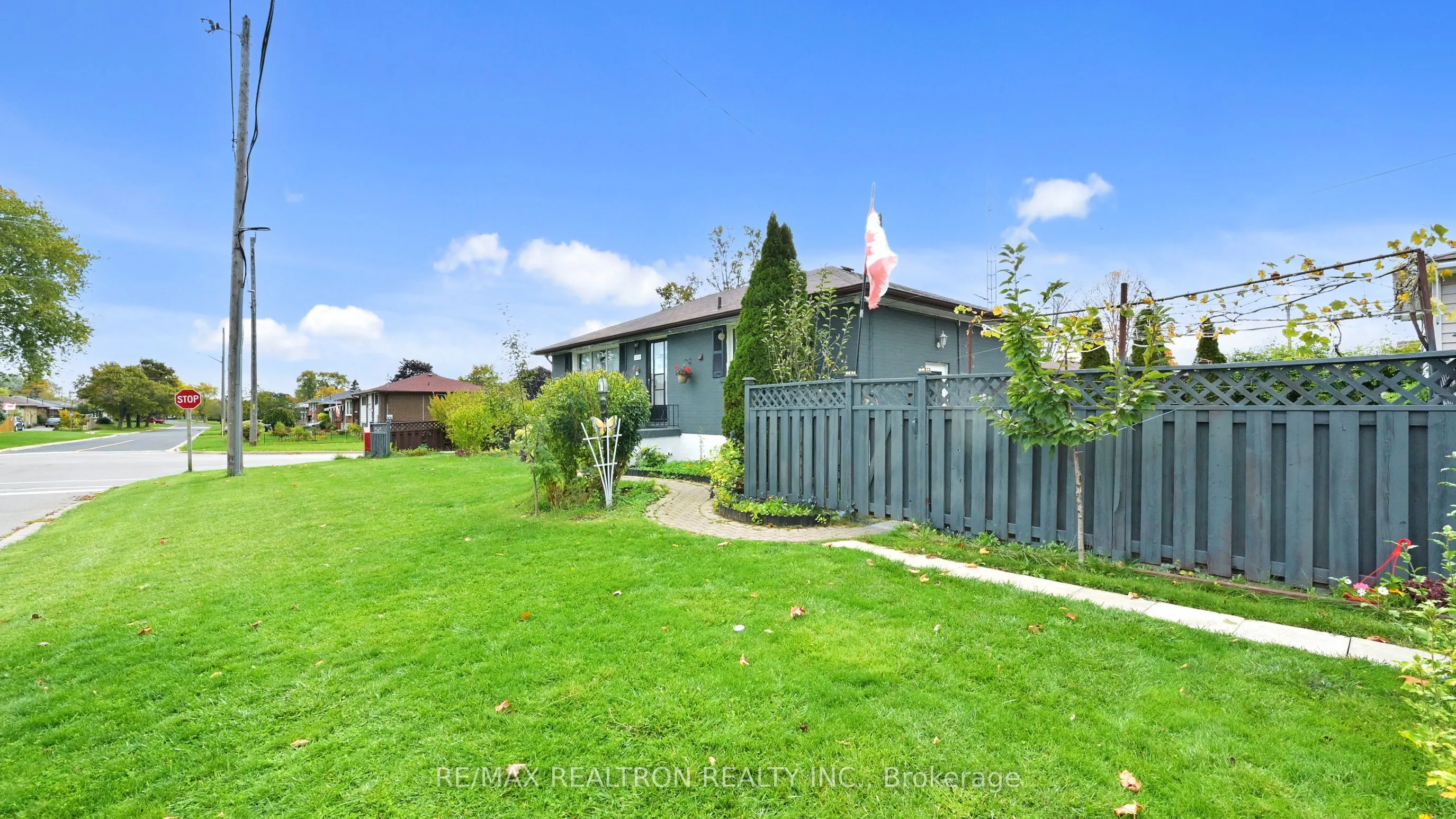 1370 Lakefield Street