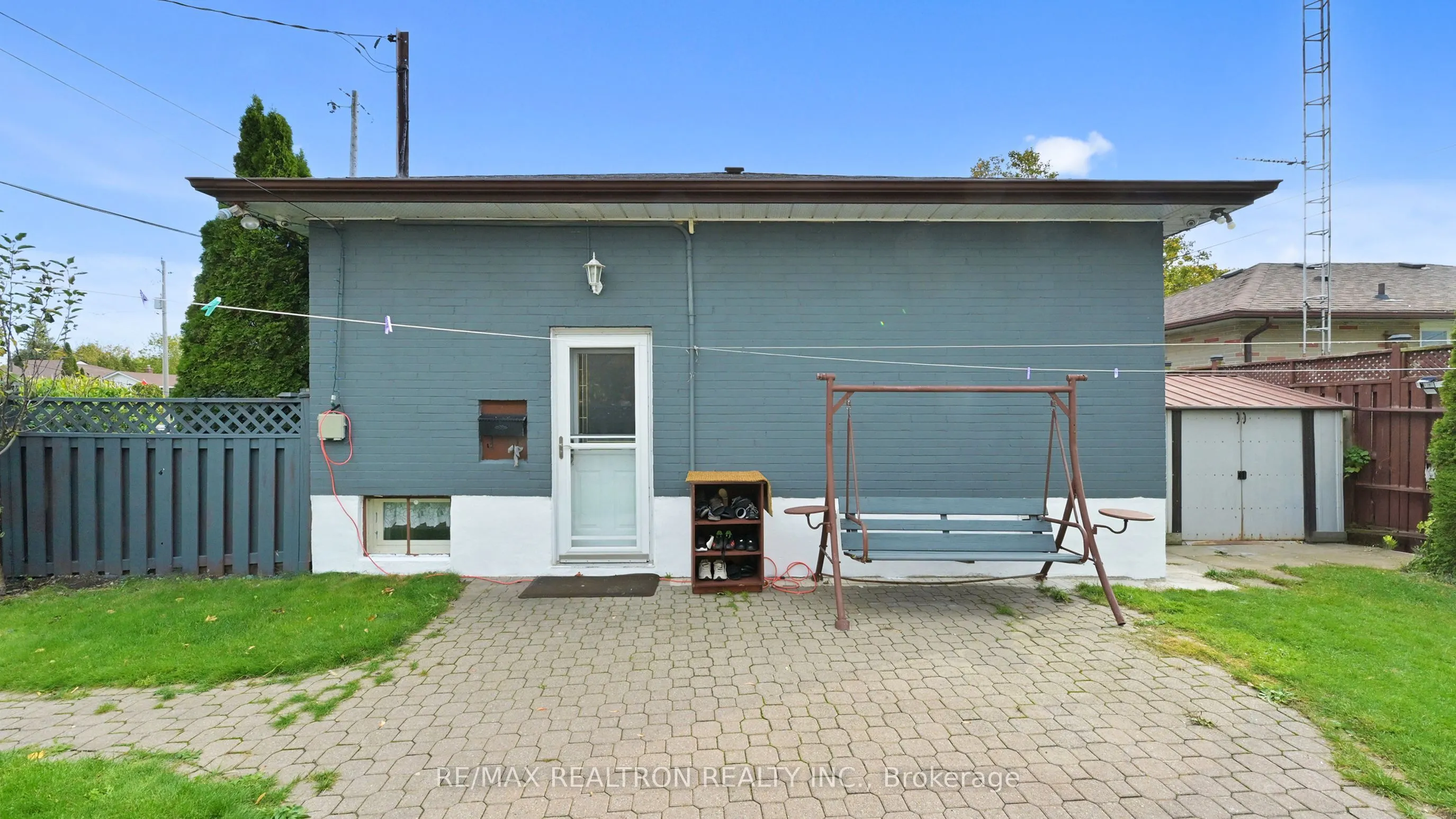 1370 Lakefield Street