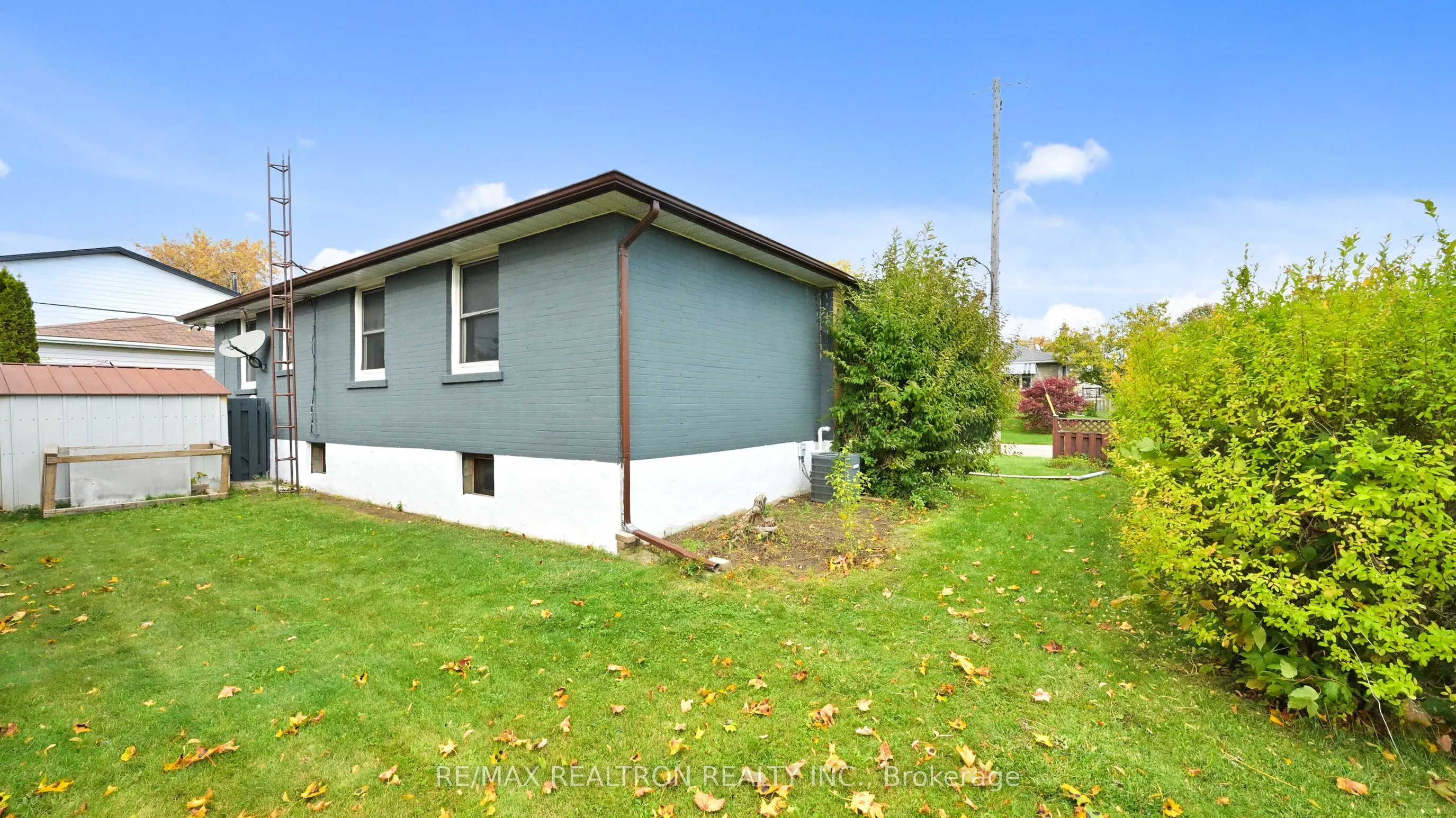 1370 Lakefield Street