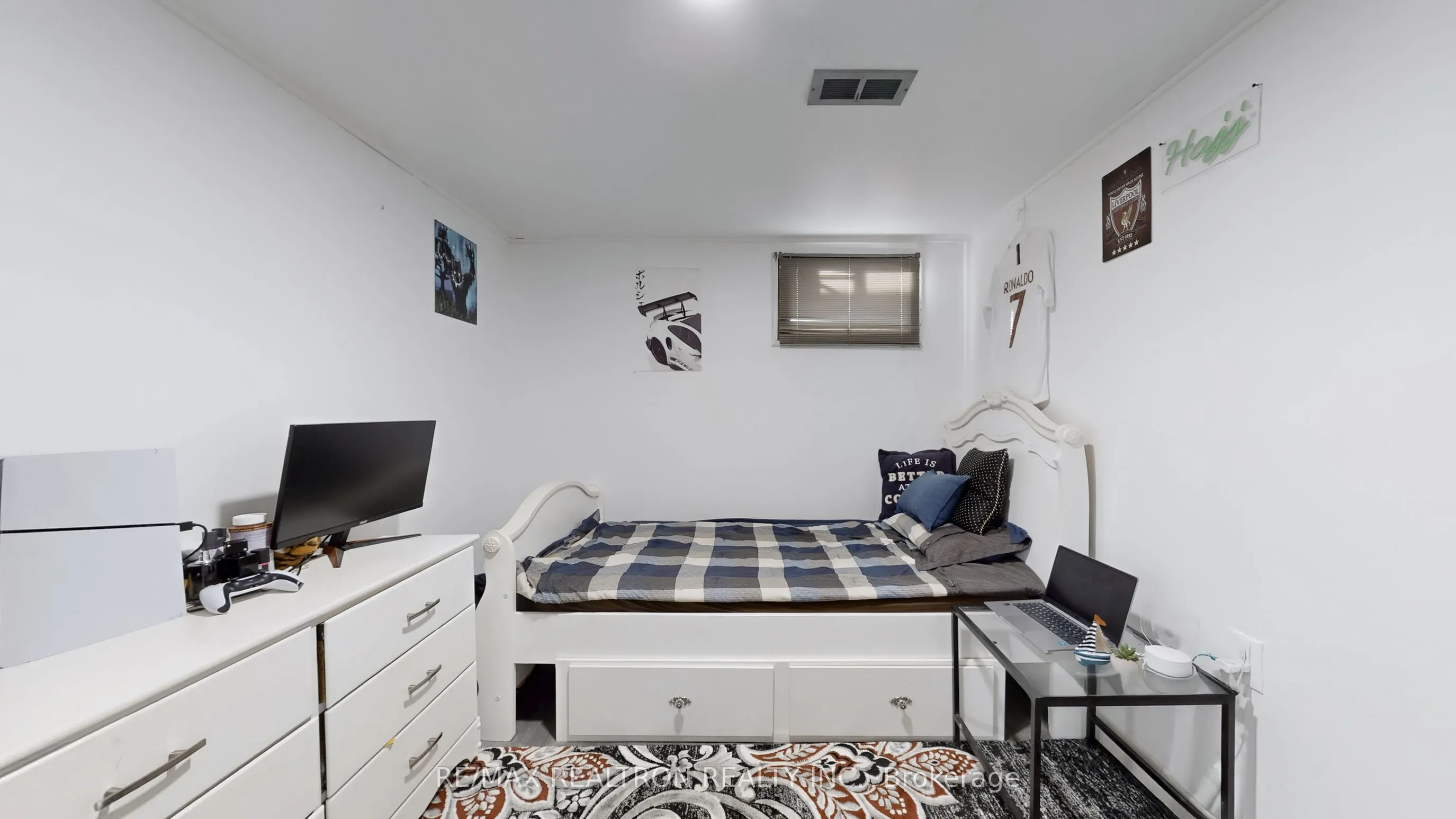 1370 Lakefield Street