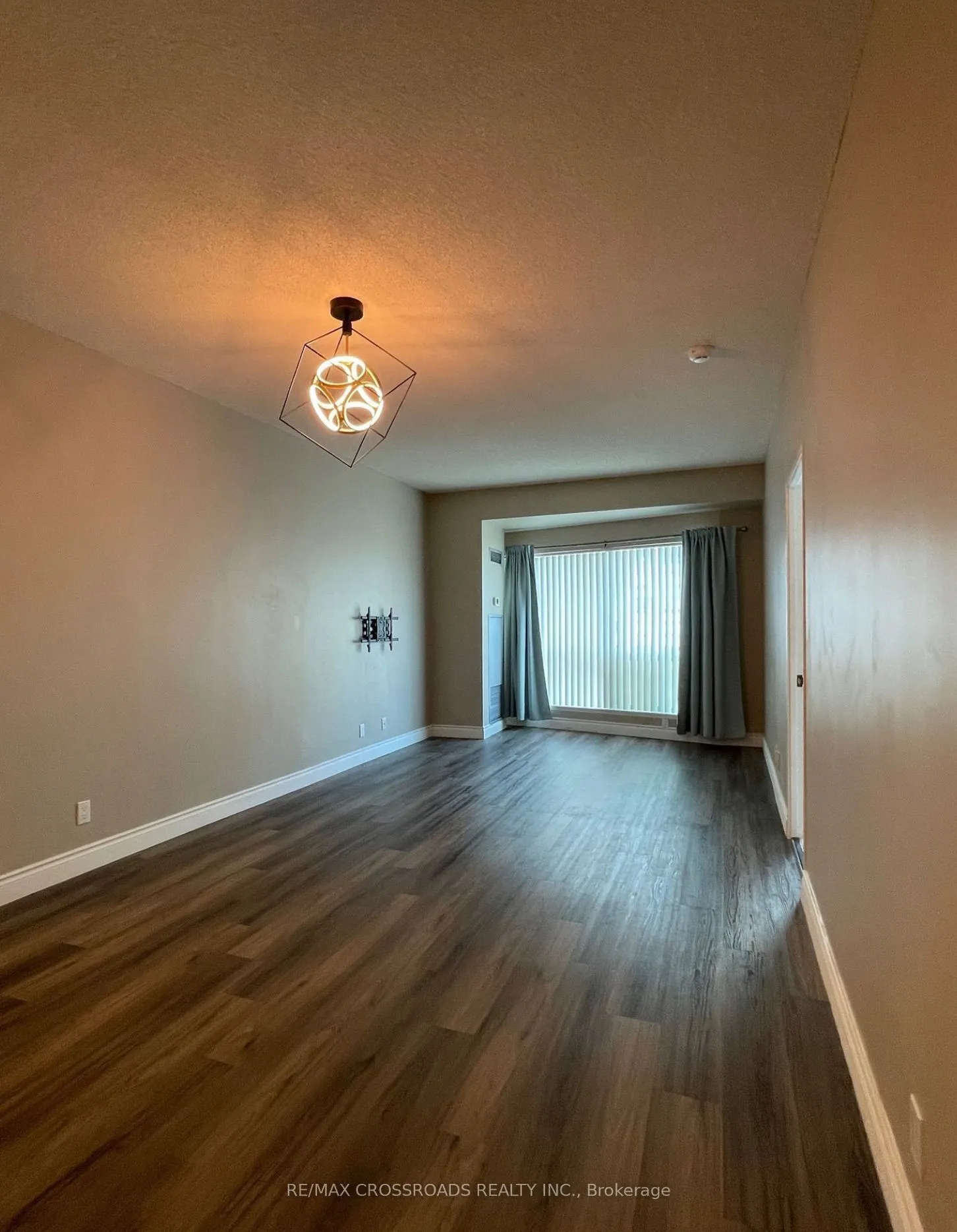 18 Lee Centre Drive, #PH108