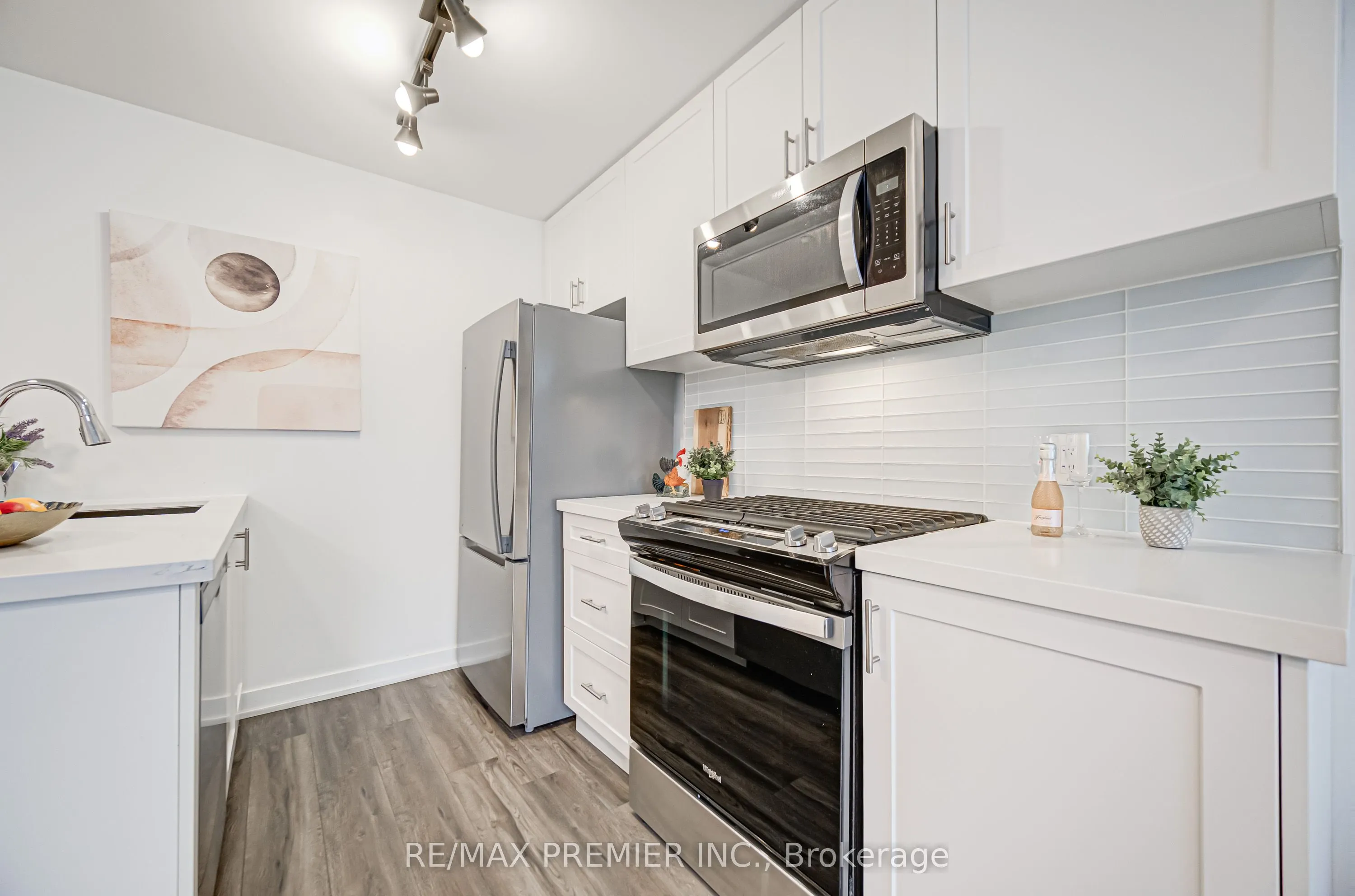 1479 O'Connor Drive, #8