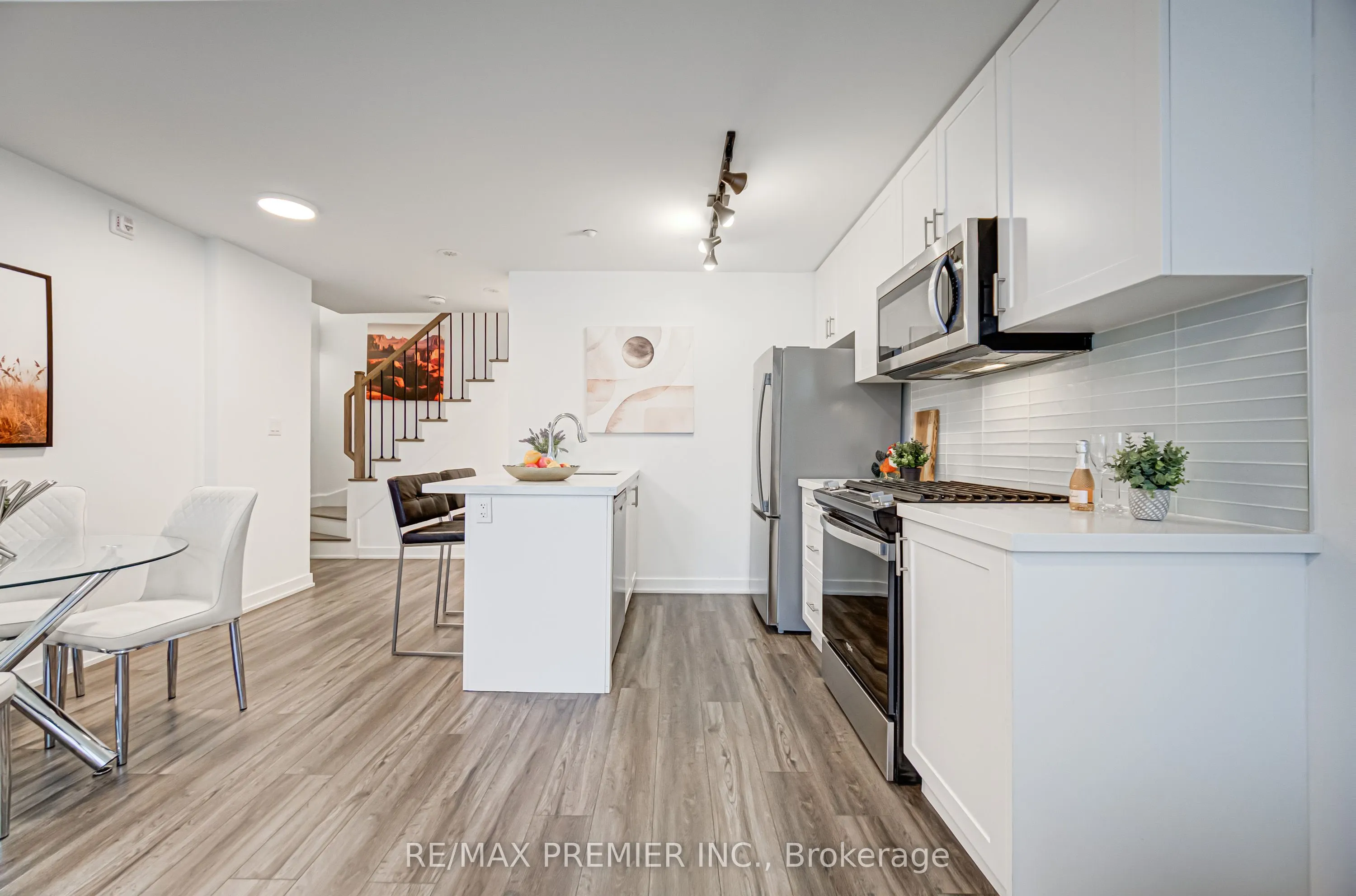 1479 O'Connor Drive, #8