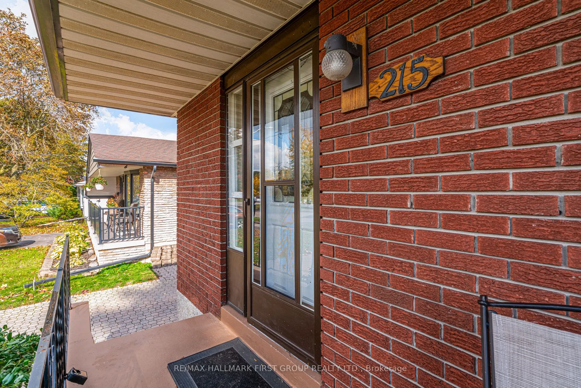 215 Guelph Street