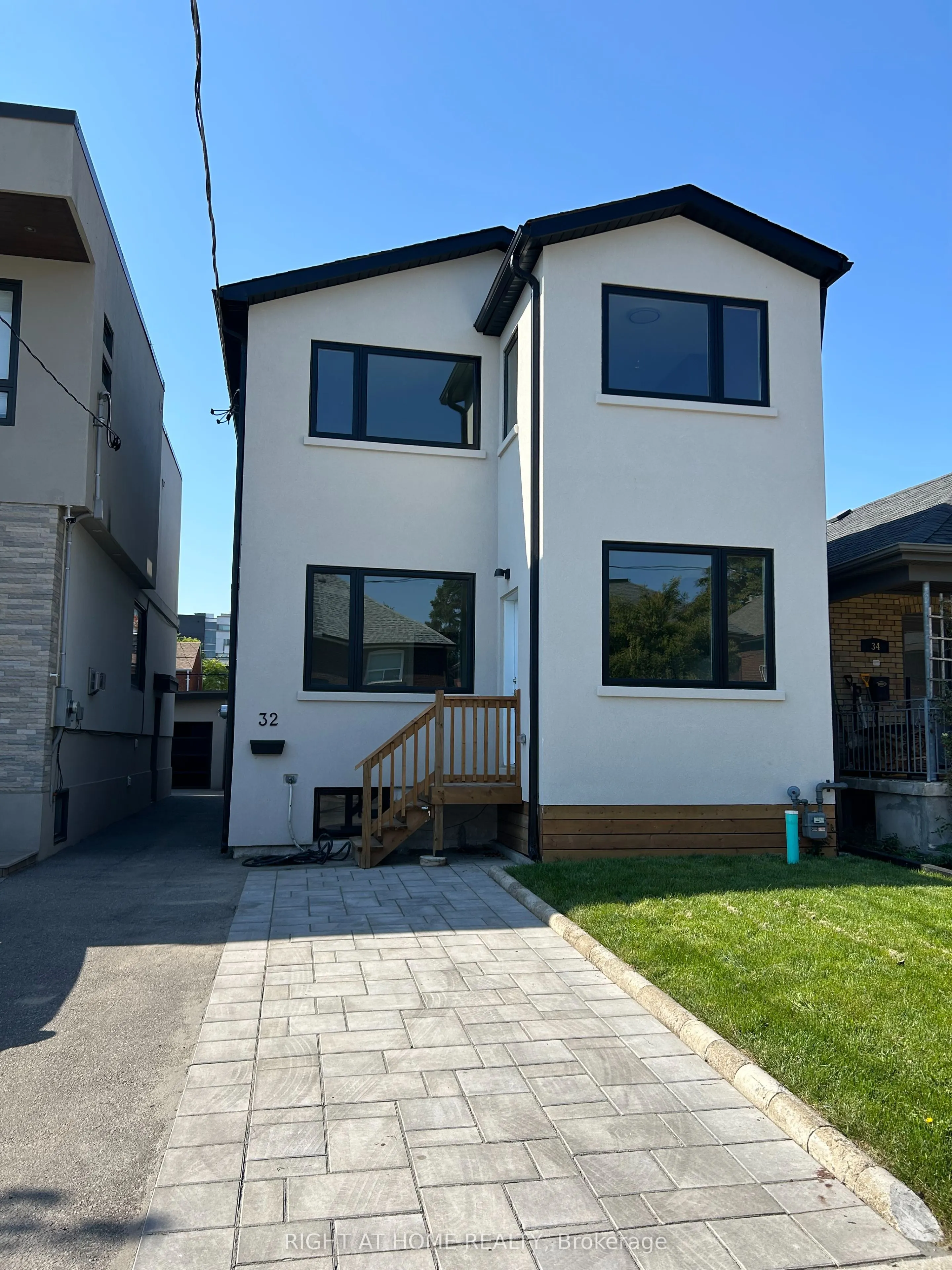 32 Cadorna Avenue, #1