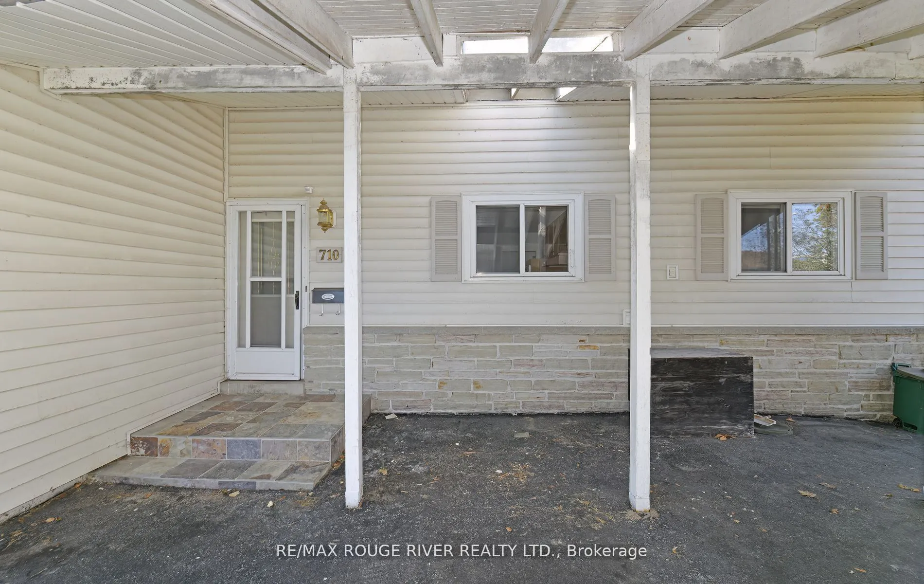 710 Kingfisher Drive