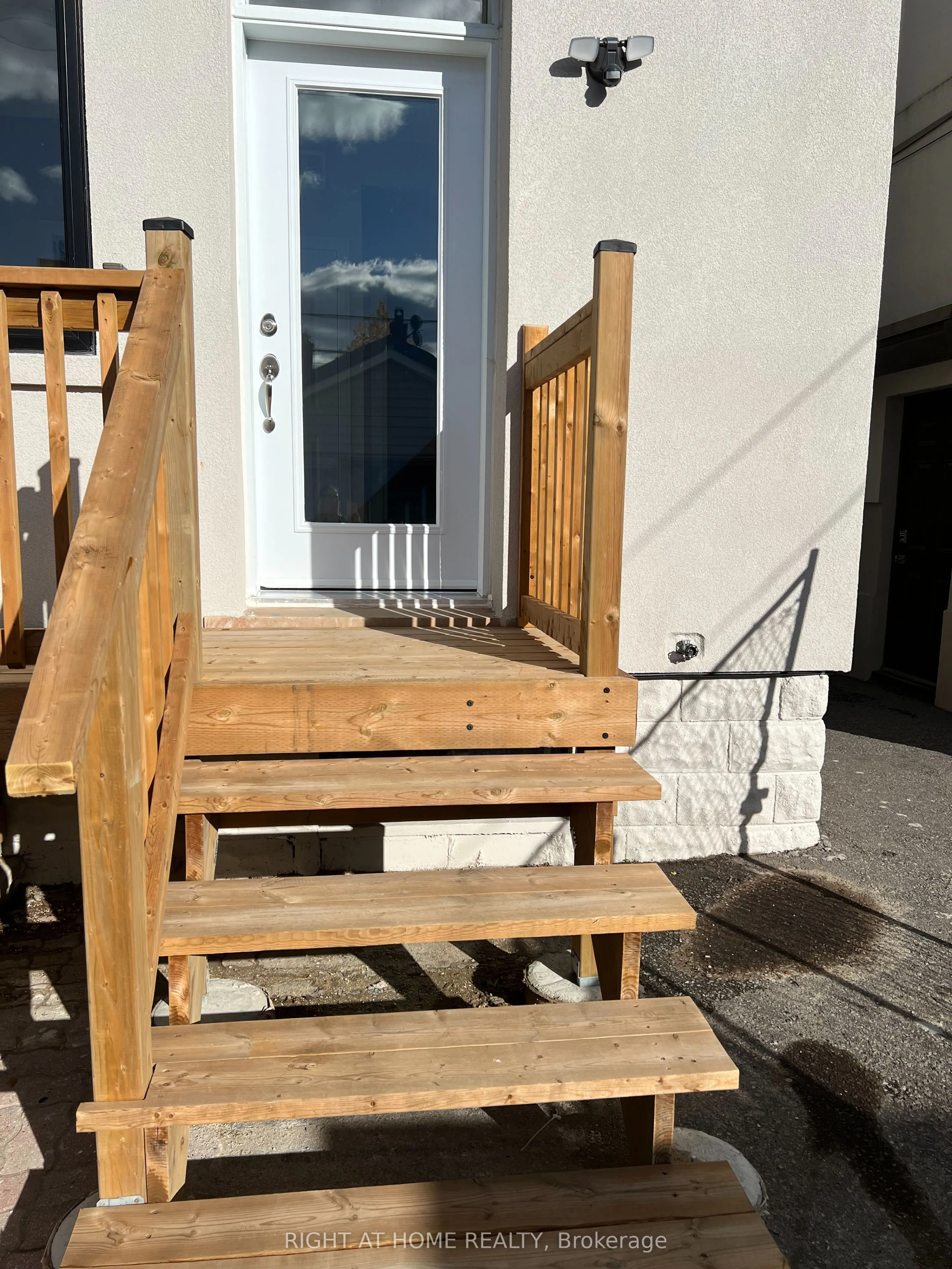 32 Cadorna Avenue, #2