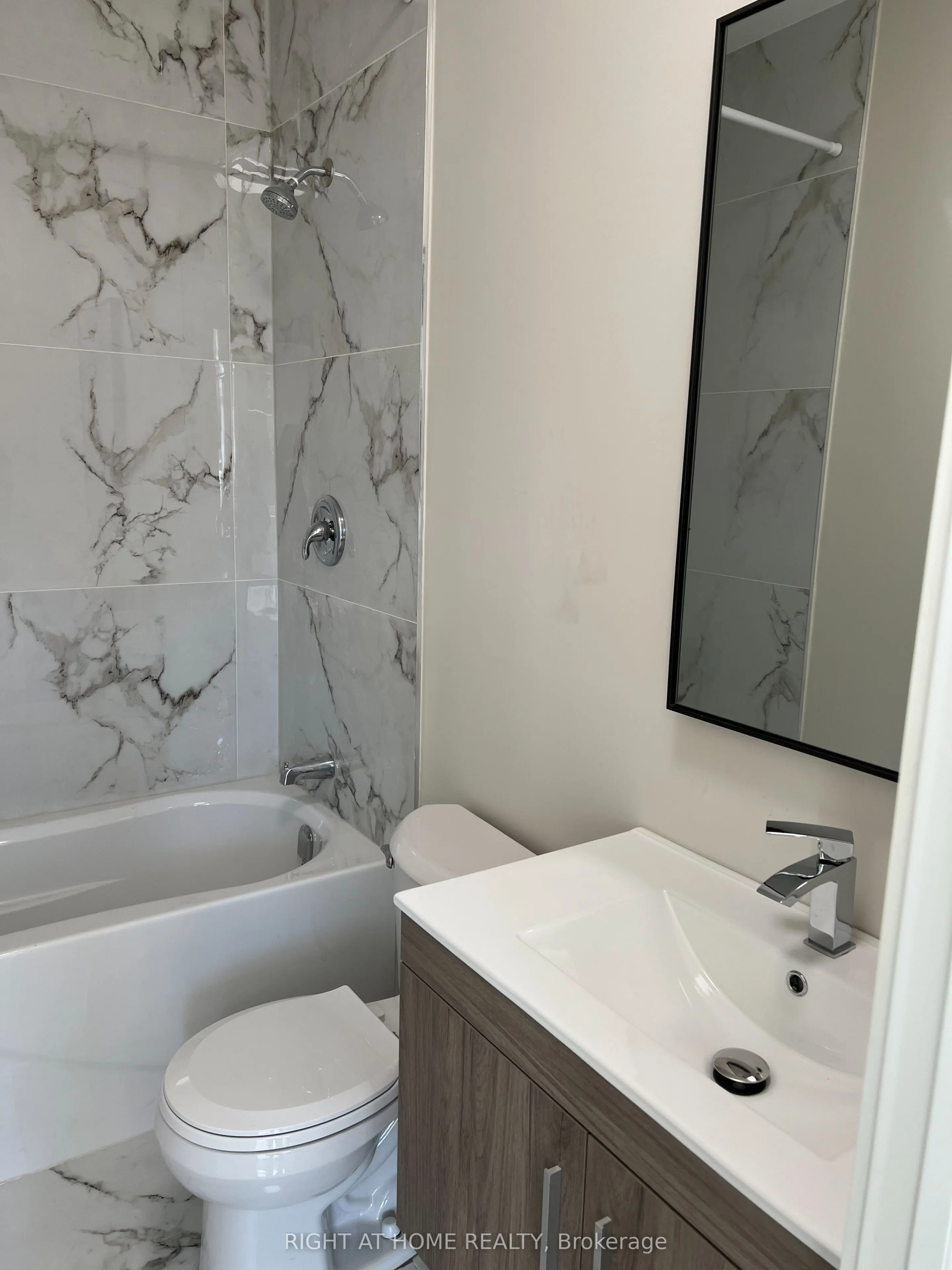 32 Cadorna Avenue, #2