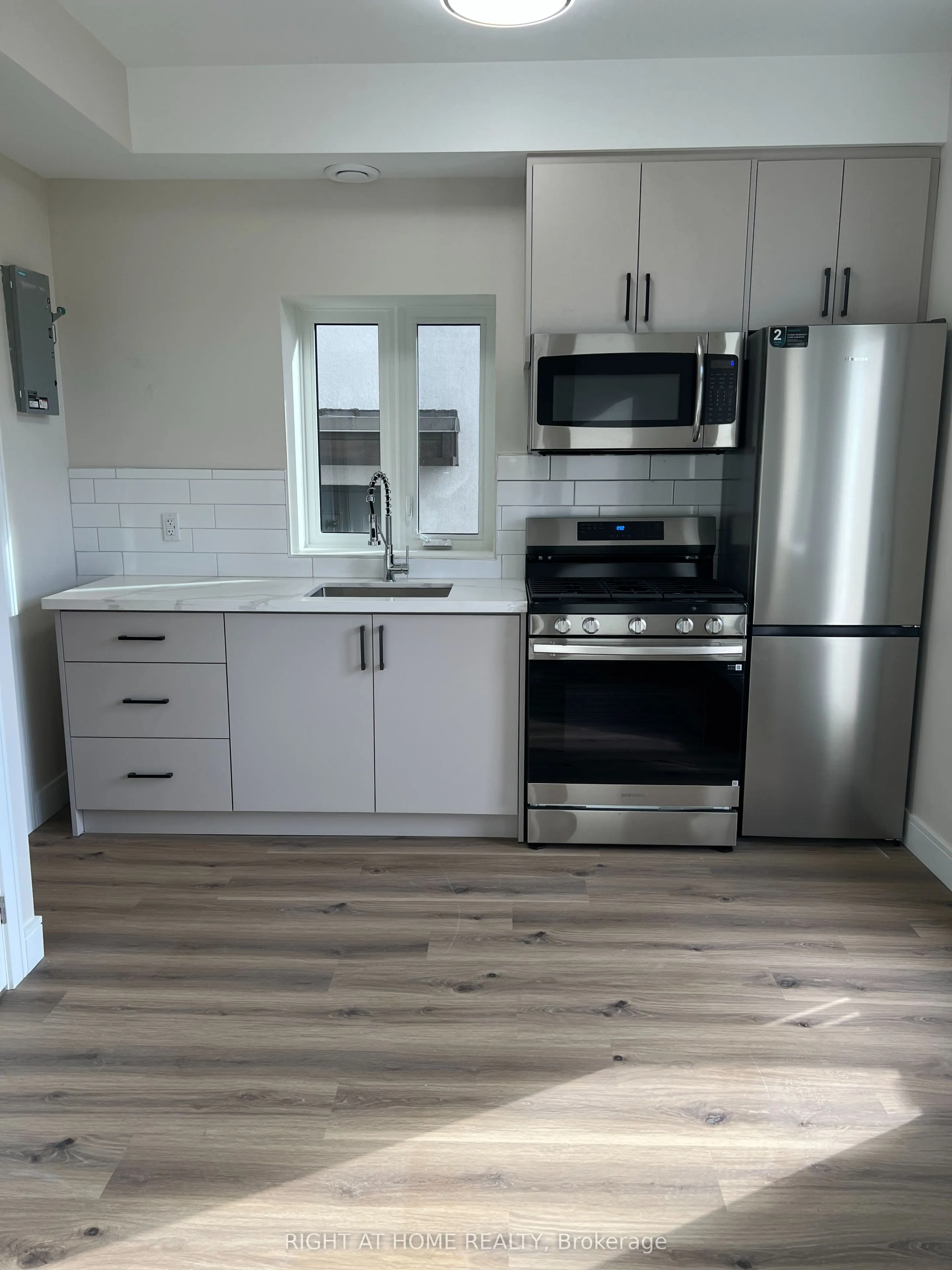 32 Cadorna Avenue, #2