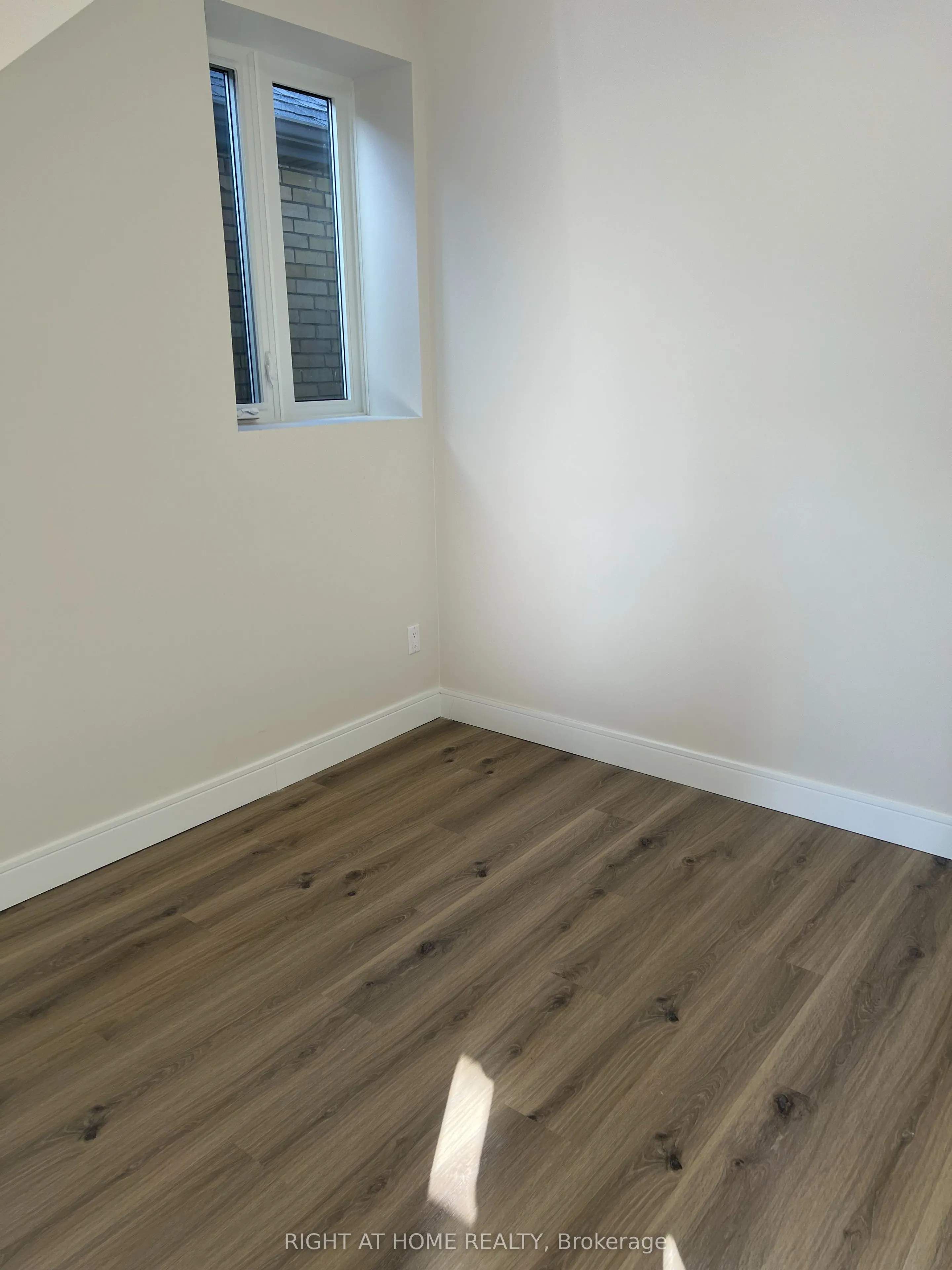32 Cadorna Avenue, #2