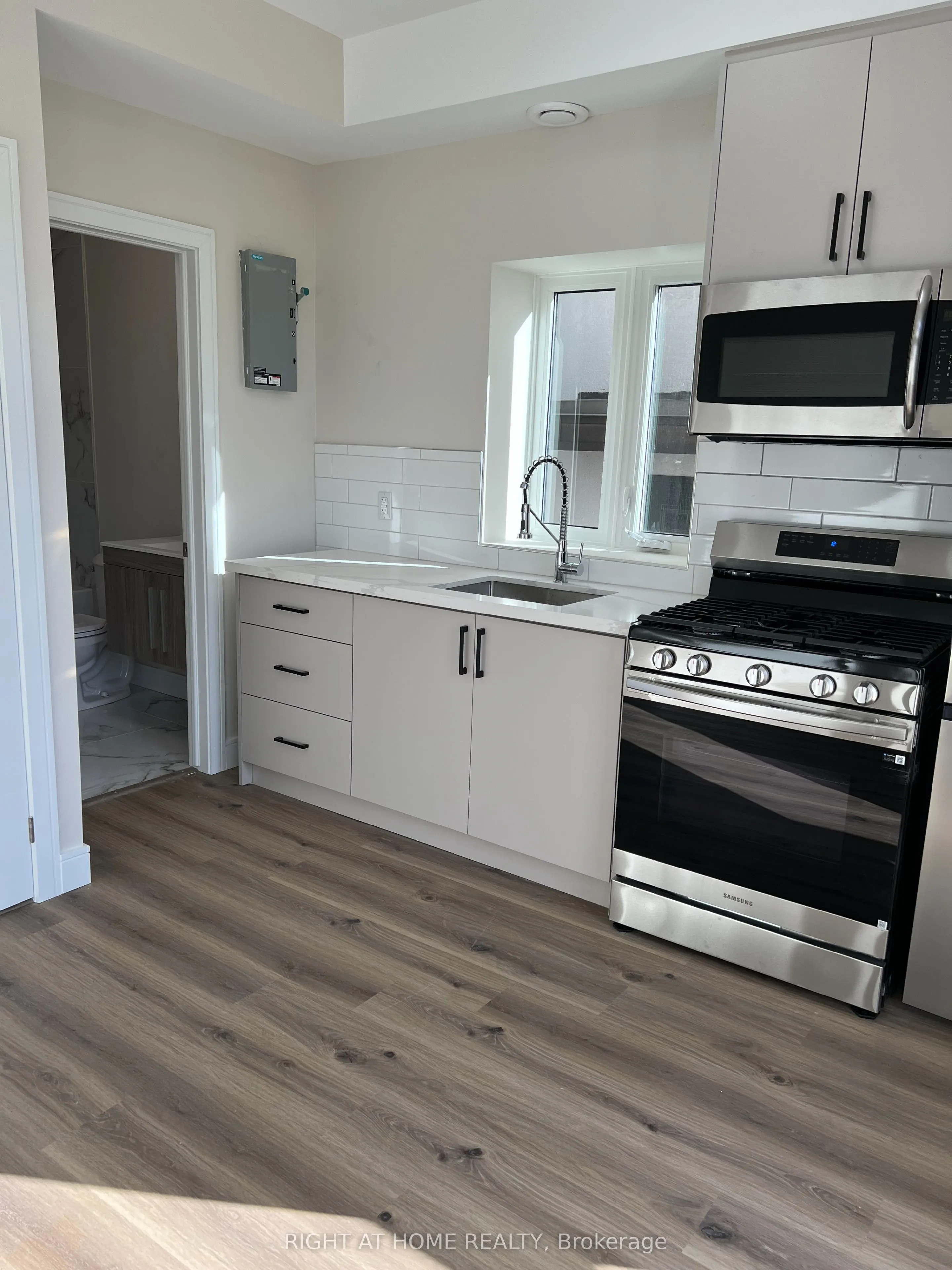 32 Cadorna Avenue, #2