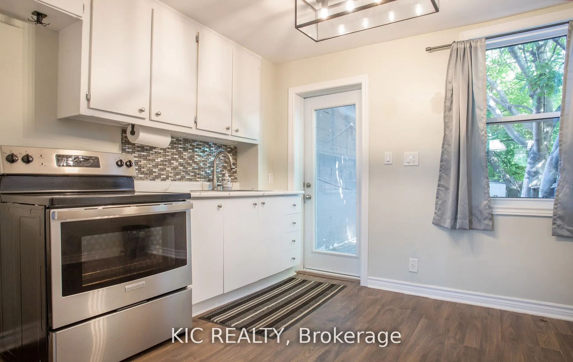 112.5 OLIVE Avenue