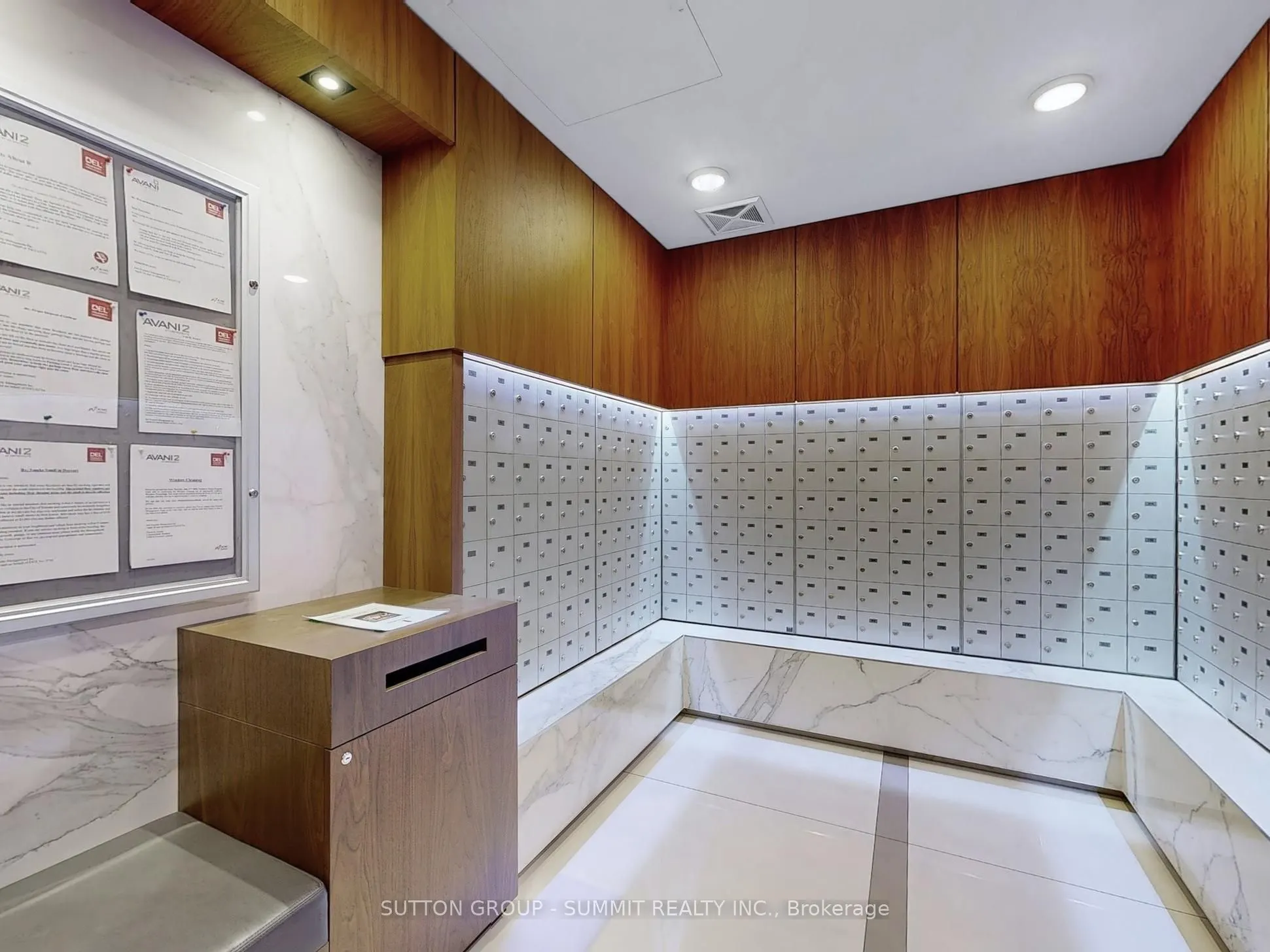 275 VILLAGE GREEN Square, #1717