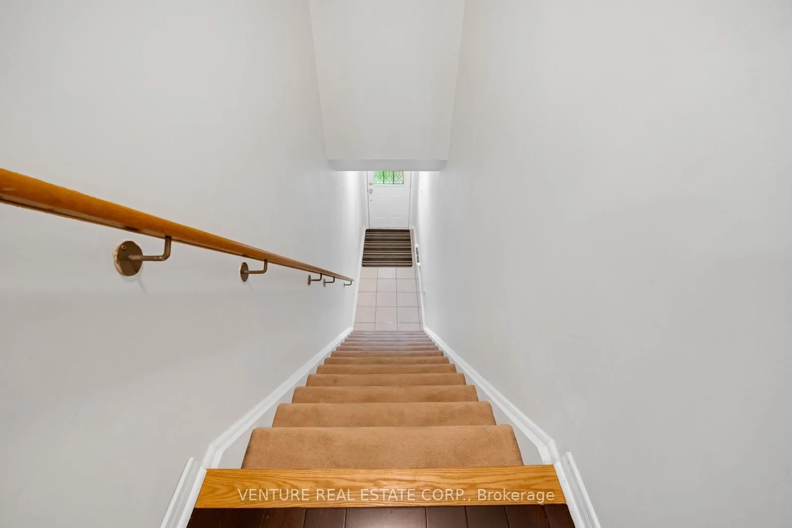 156 Kingston Road W, #9