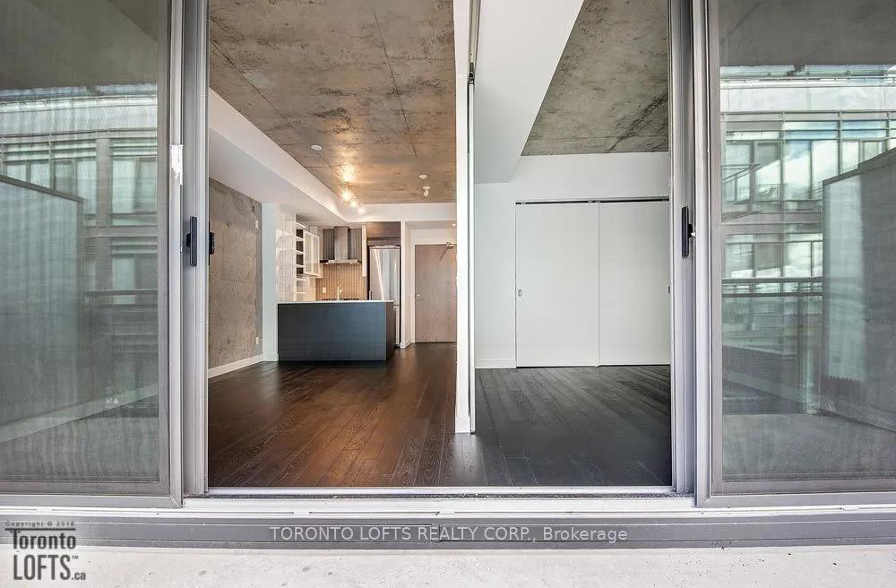 90 Broadview Avenue, #611