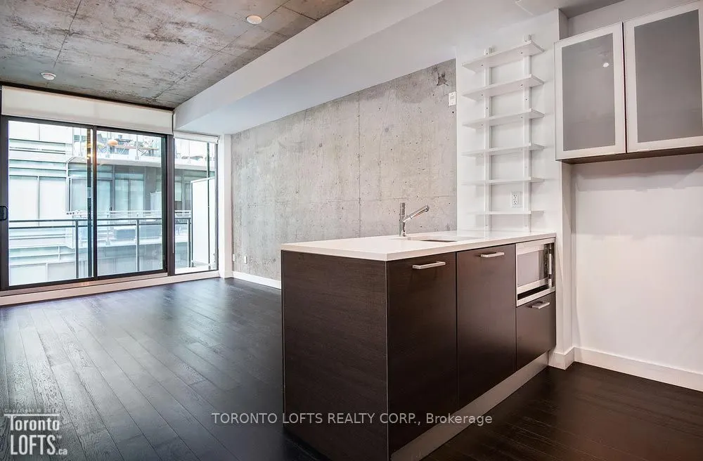 90 Broadview Avenue, #611
