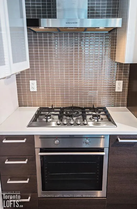 90 Broadview Avenue, #611