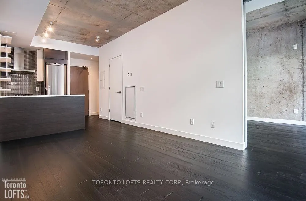 90 Broadview Avenue, #611