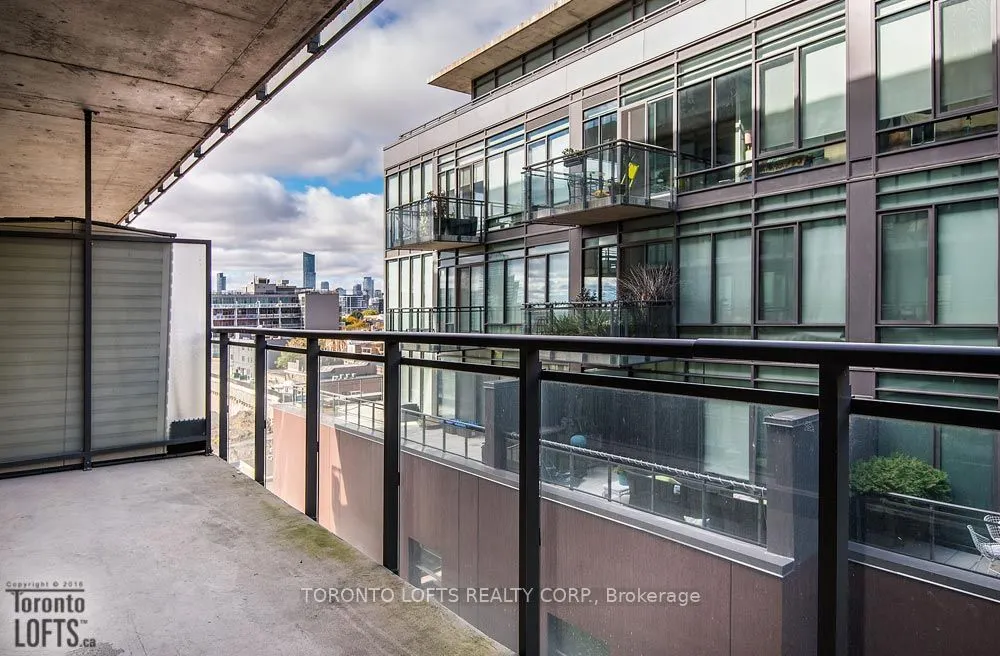 90 Broadview Avenue, #611