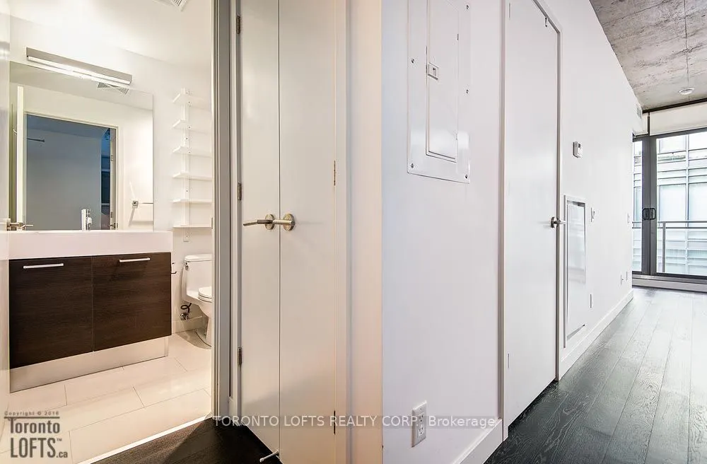 90 Broadview Avenue, #611
