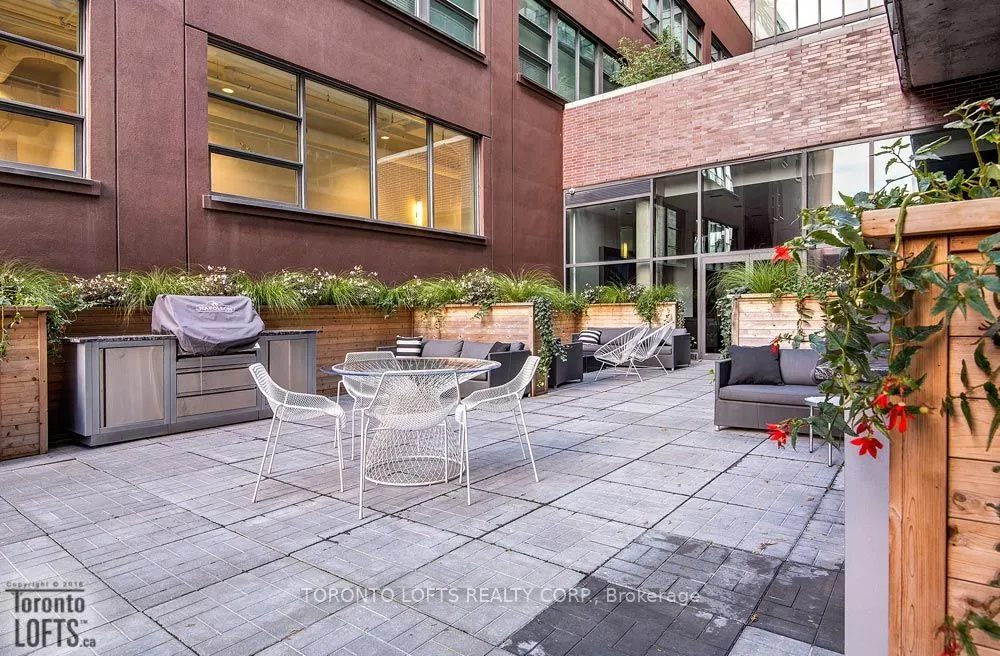 90 Broadview Avenue, #611