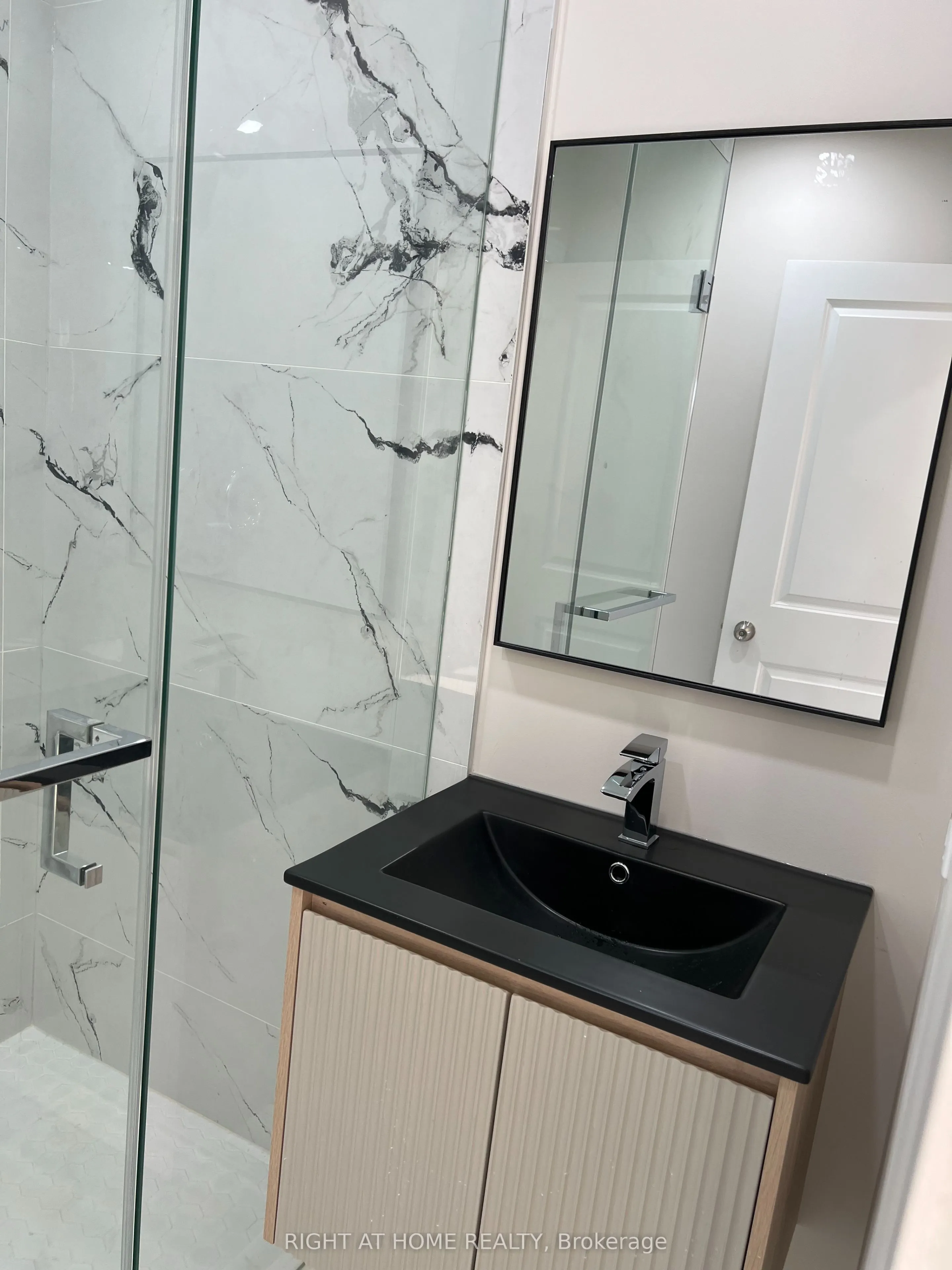 32 Cadorna Avenue, #3