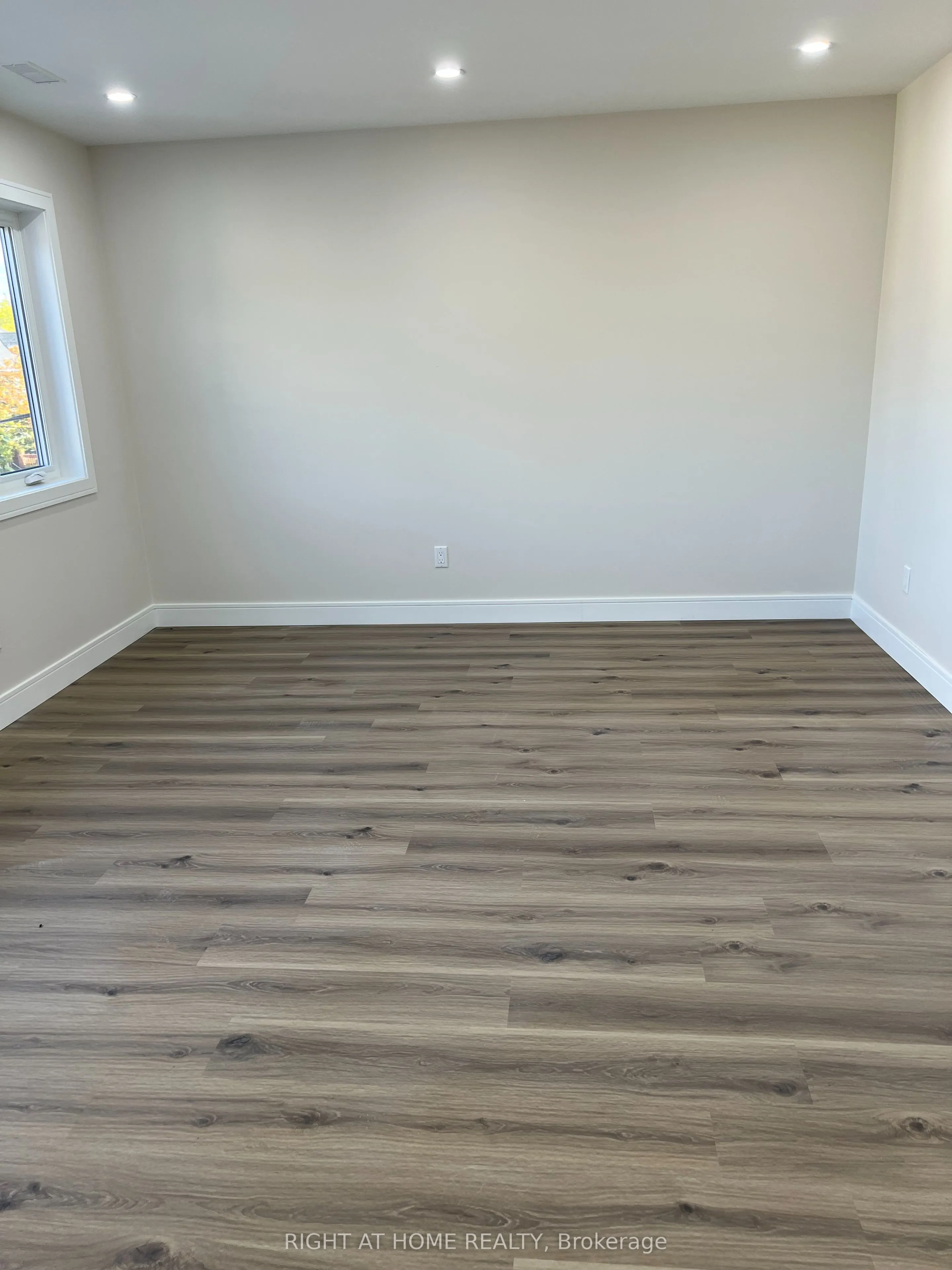 32 Cadorna Avenue, #3