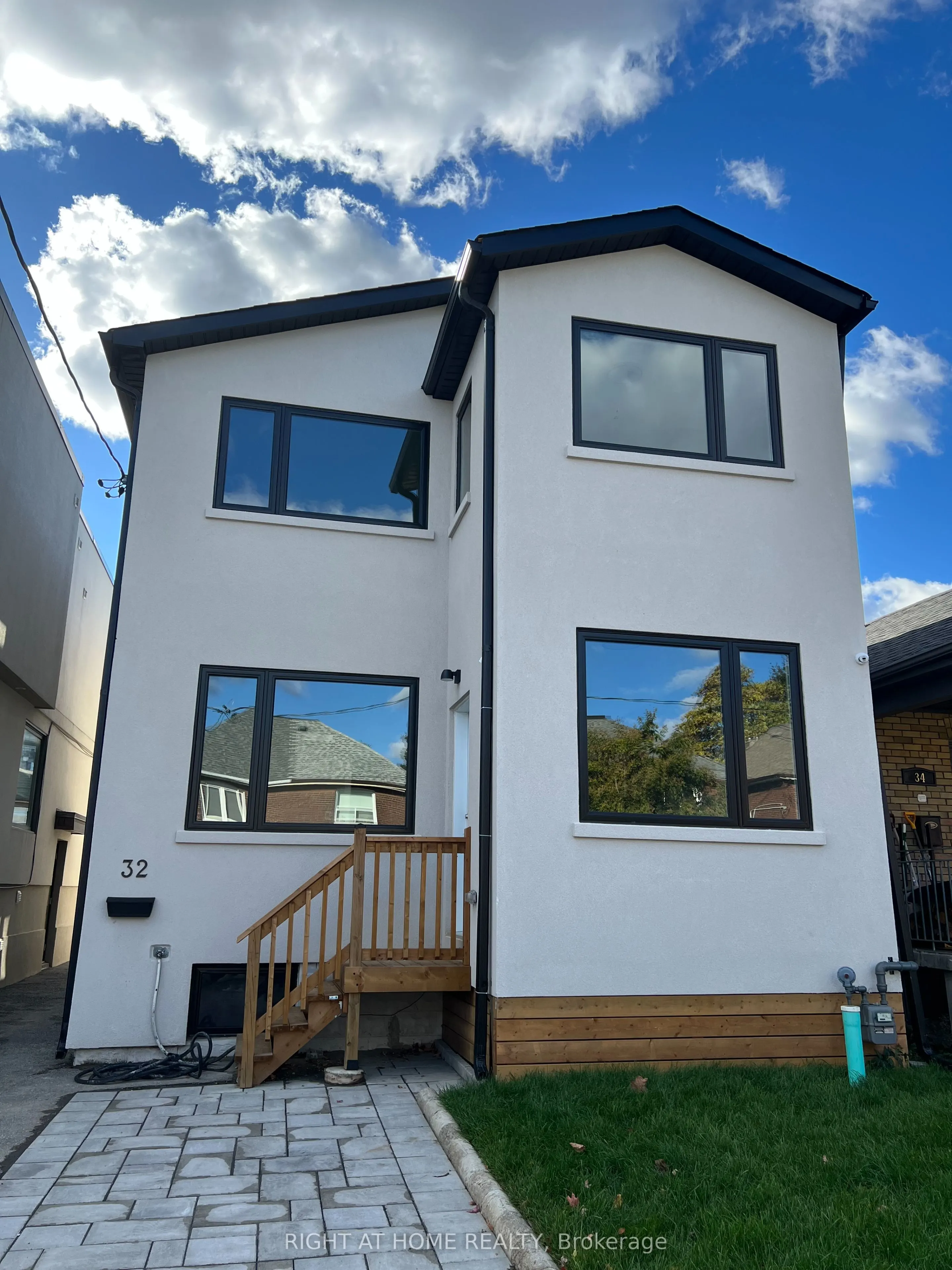 32 Cadorna Avenue, #3