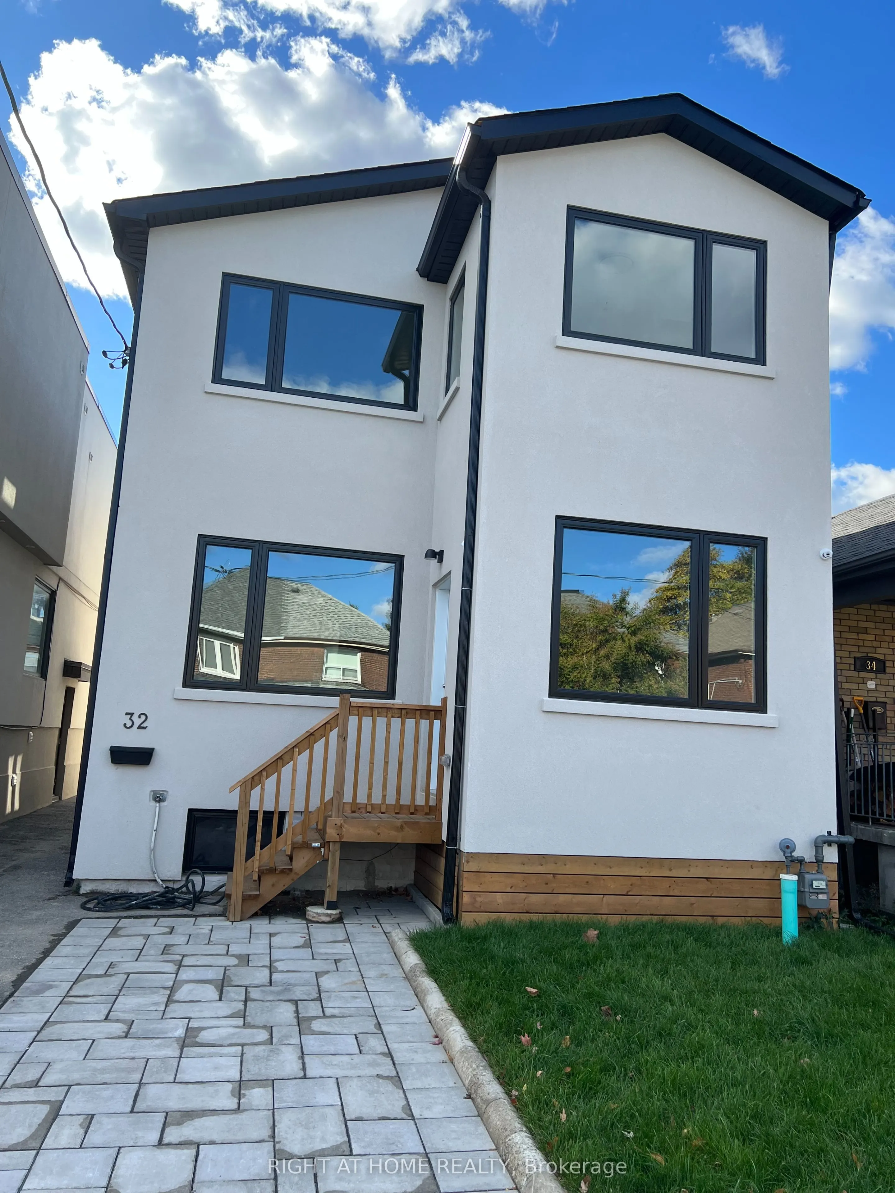 32 Cadorna Avenue, #3