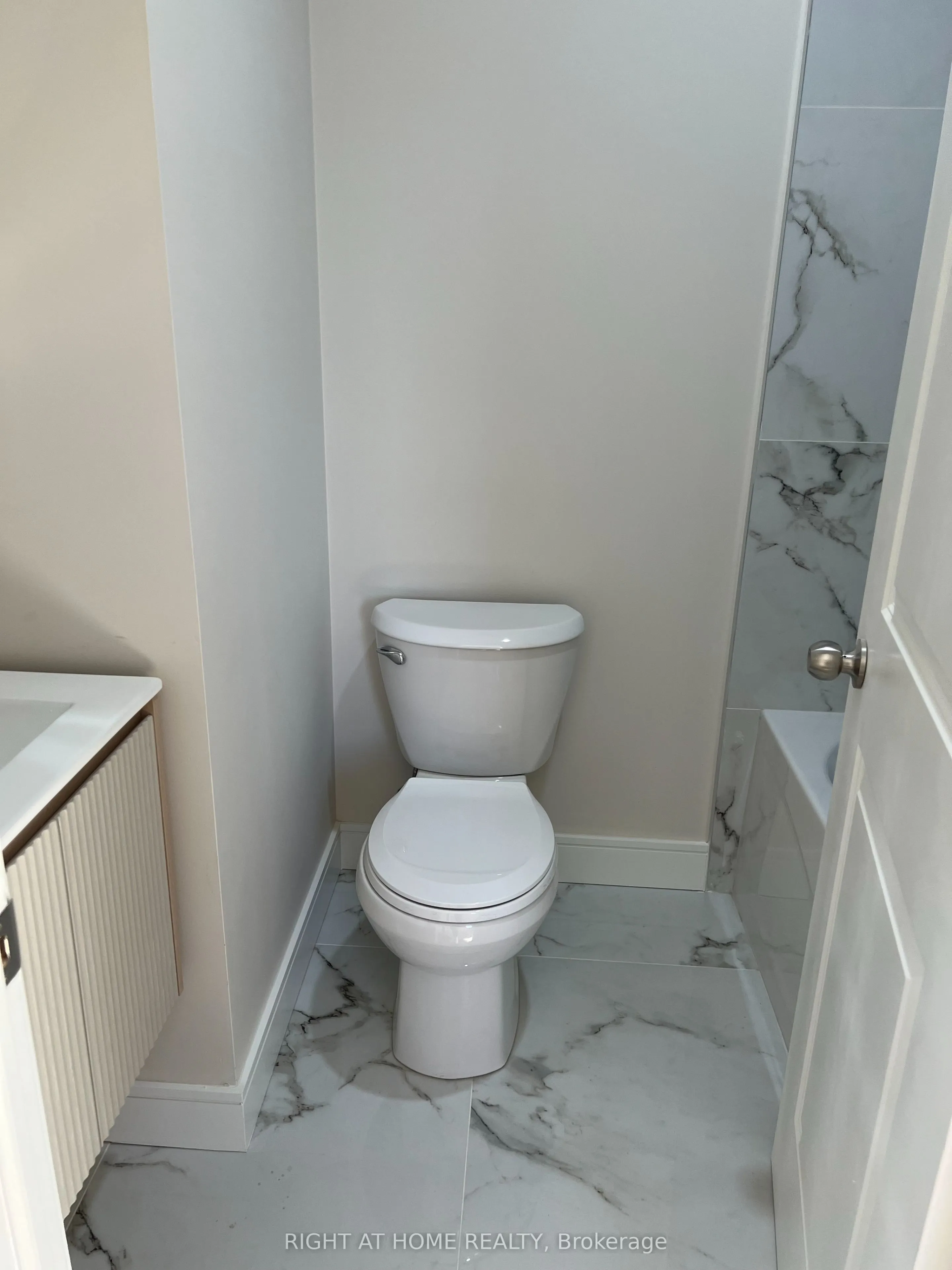 32 Cadorna Avenue, #3