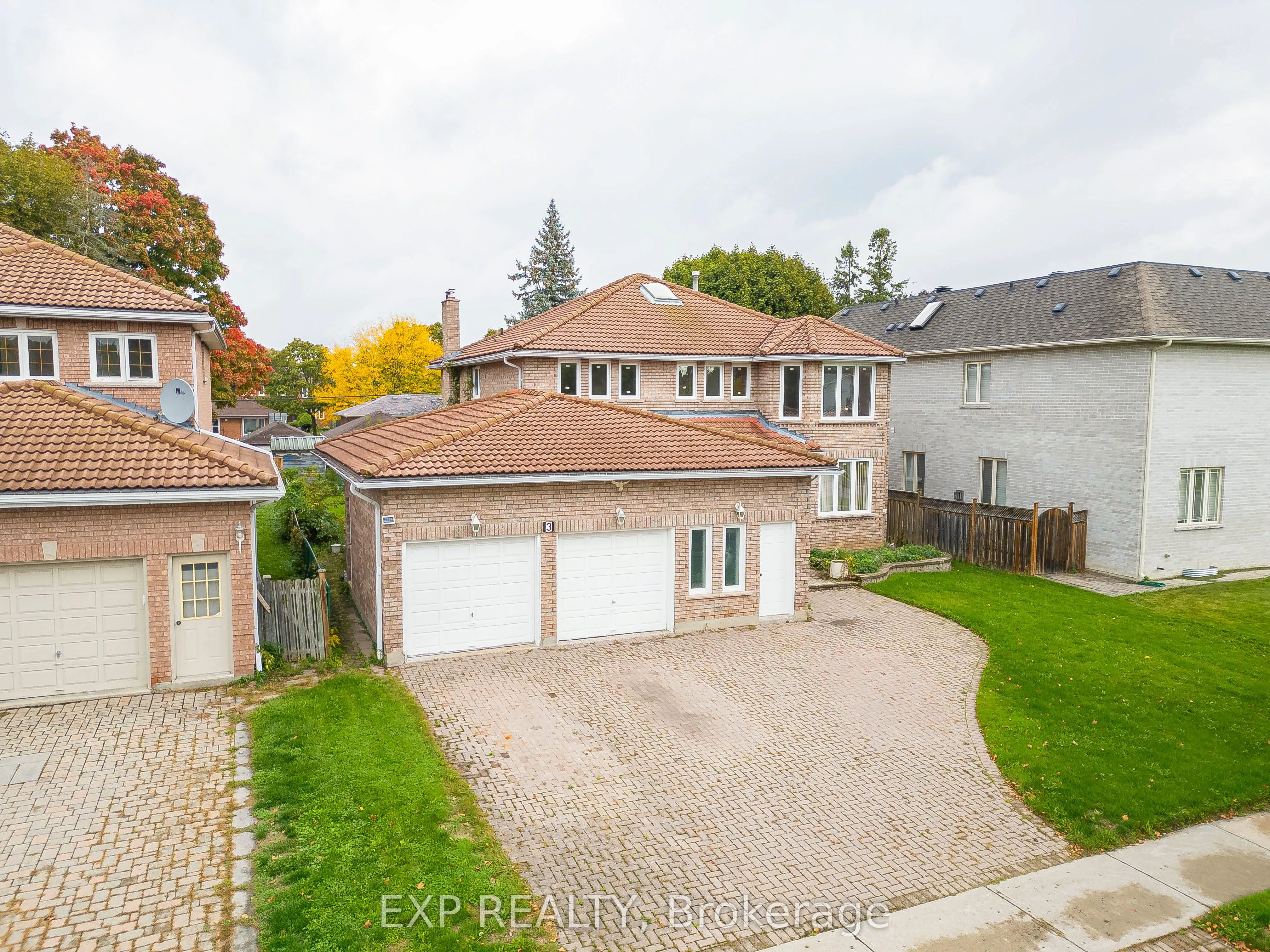 3 Emmeline Crescent
