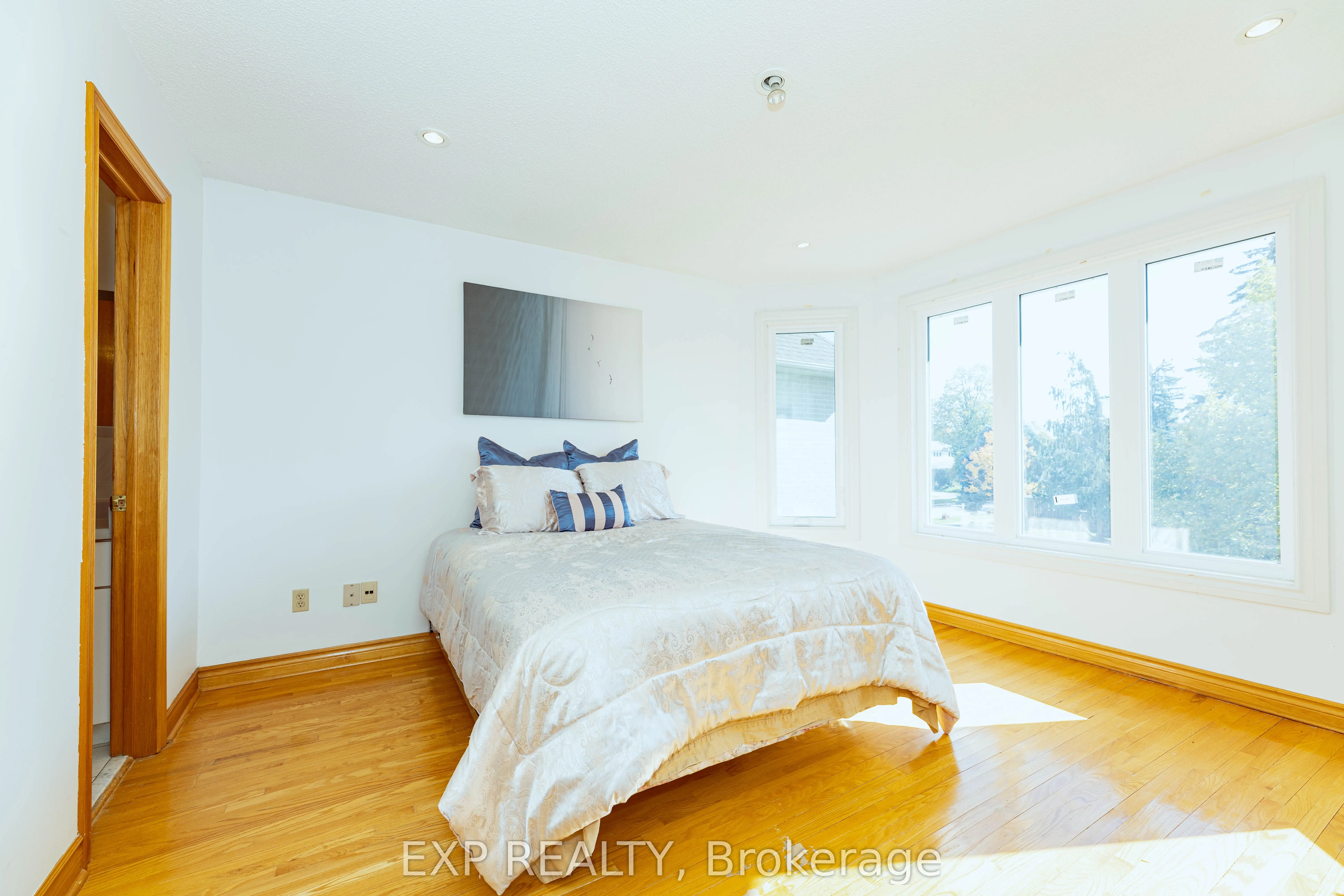 3 Emmeline Crescent