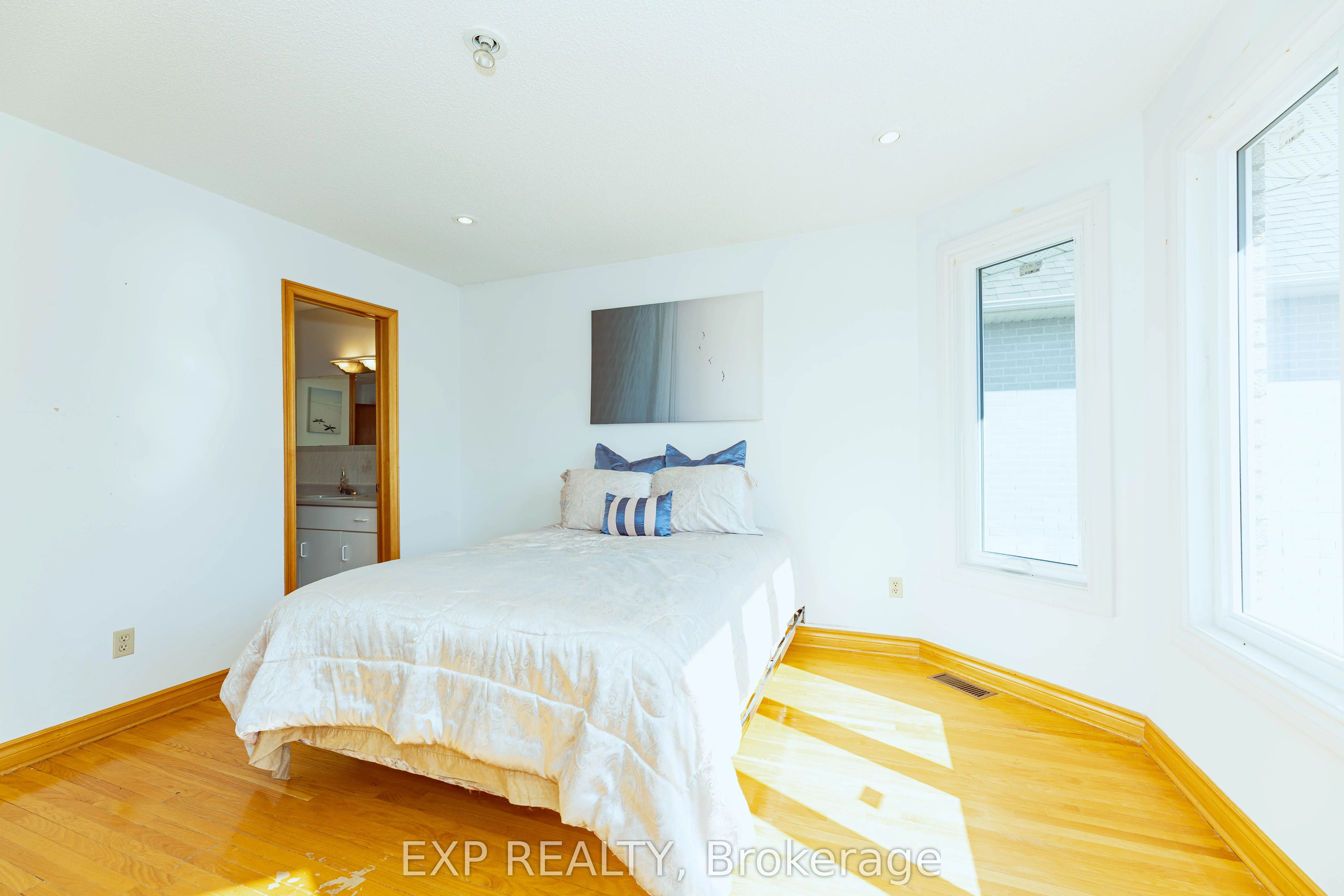3 Emmeline Crescent