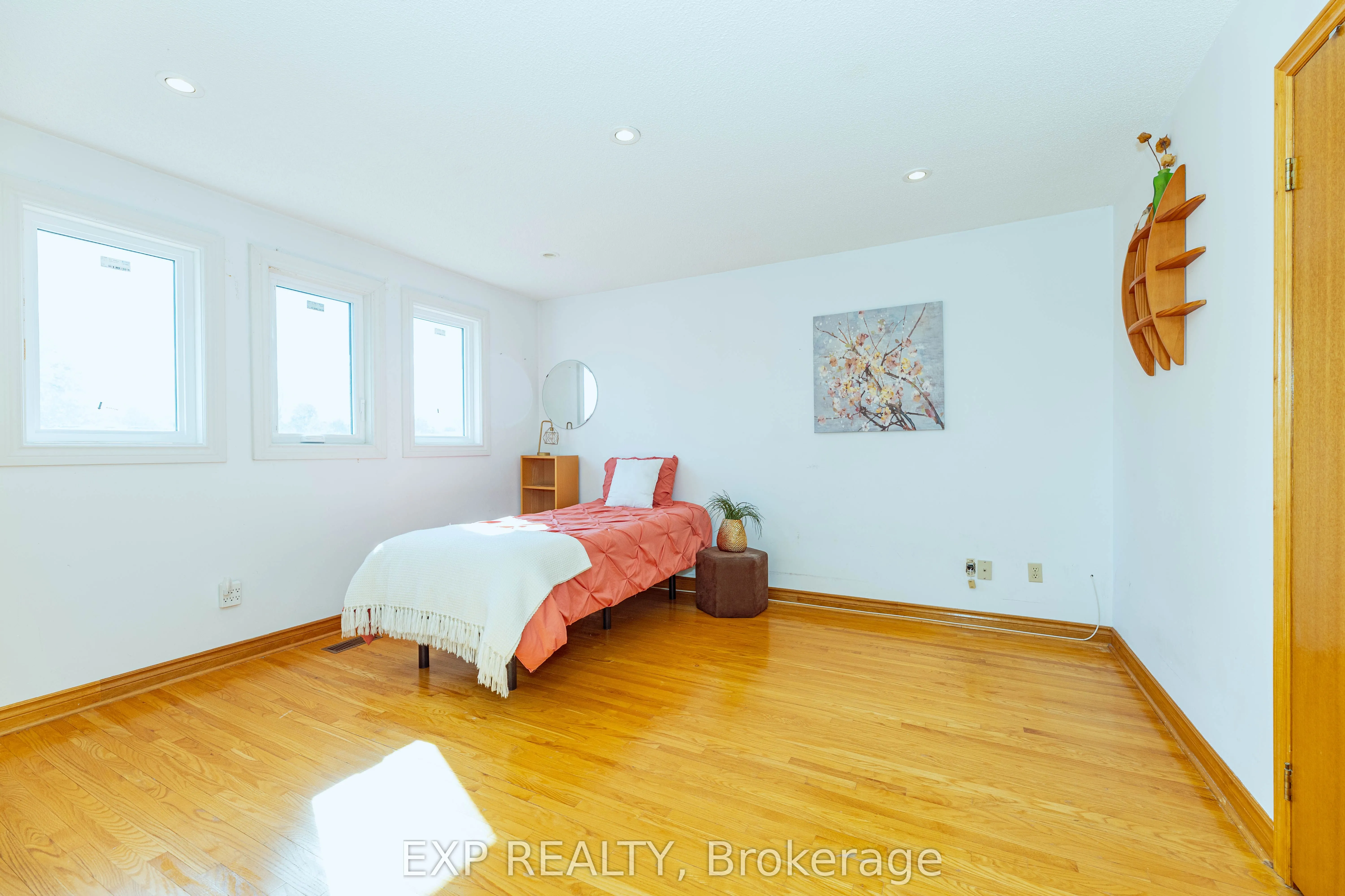 3 Emmeline Crescent