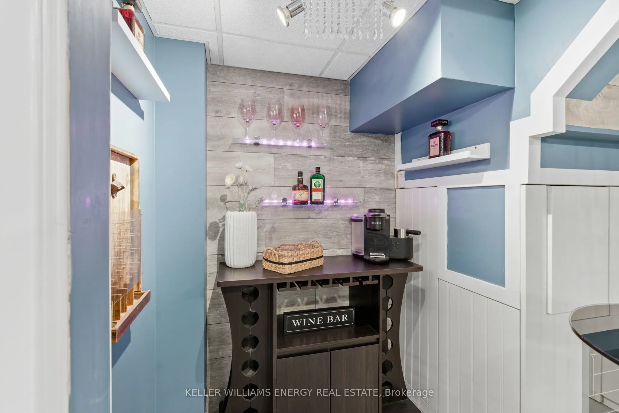 99 Bonnycastle Drive