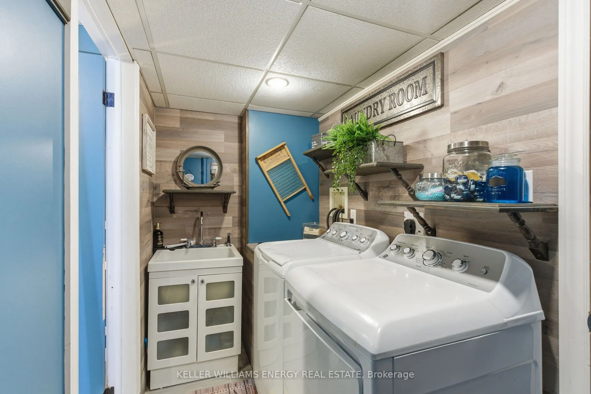 99 Bonnycastle Drive