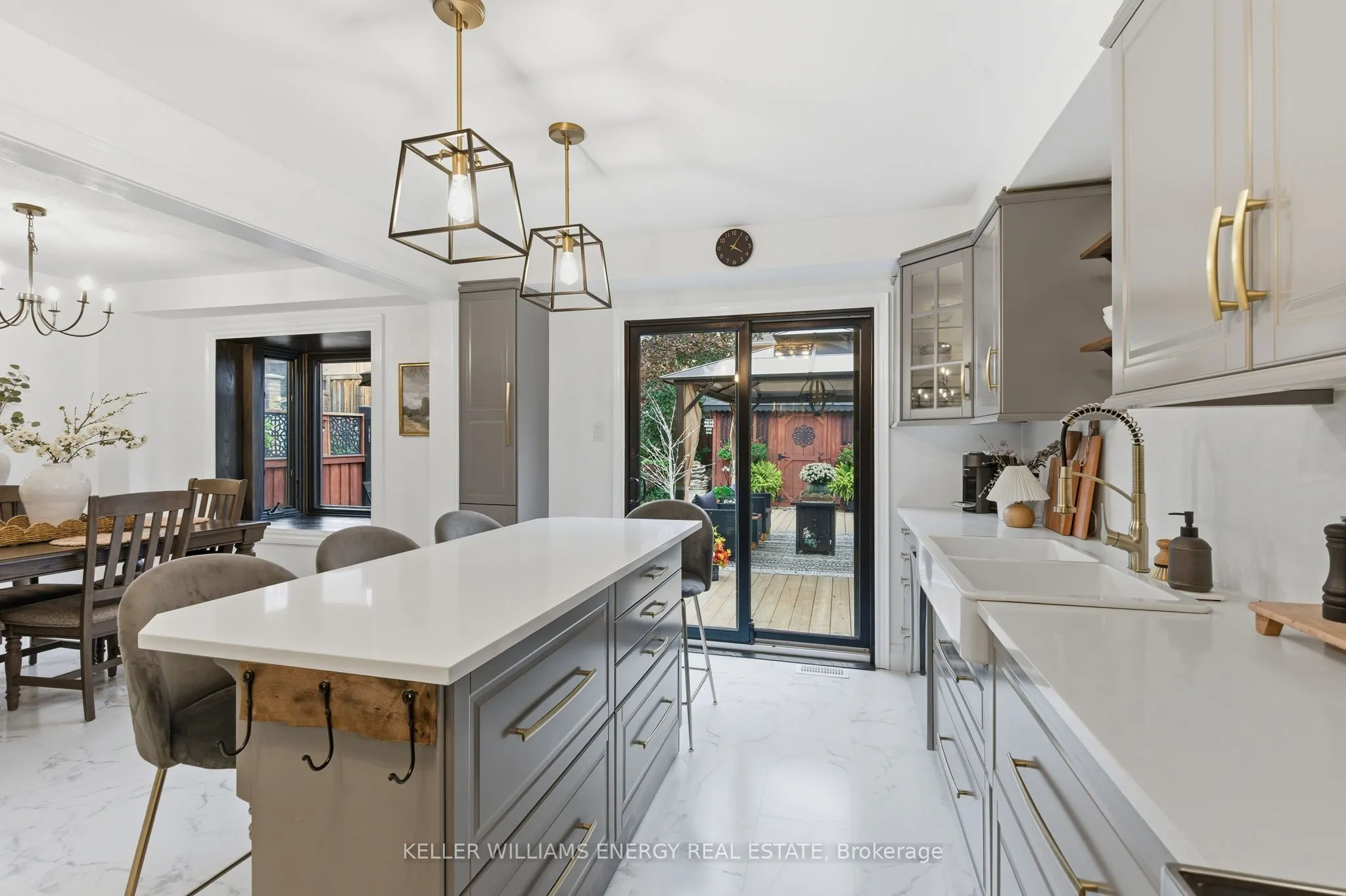 99 Bonnycastle Drive