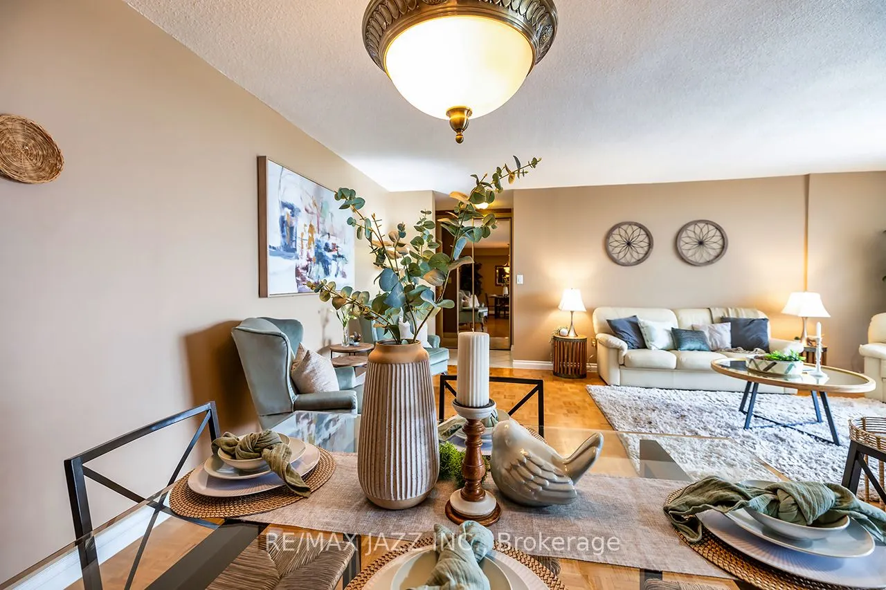 92 Church Street S, #PH 4