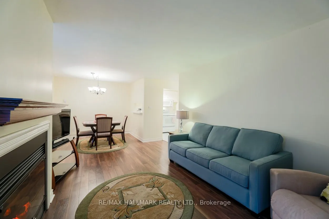 193 Lake Driveway Drive W, #201