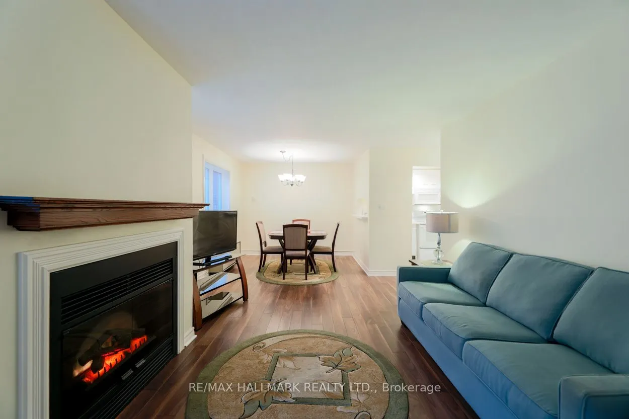 193 Lake Driveway Drive W, #201