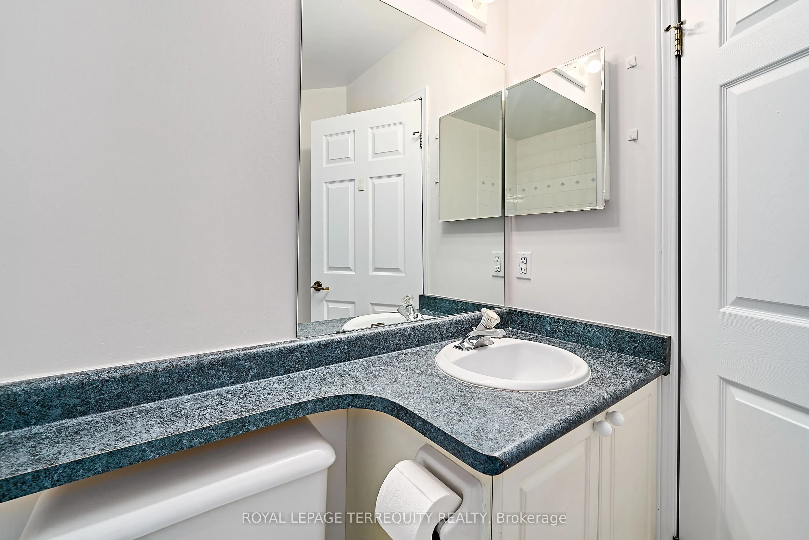 2365 Queen Street E, #203