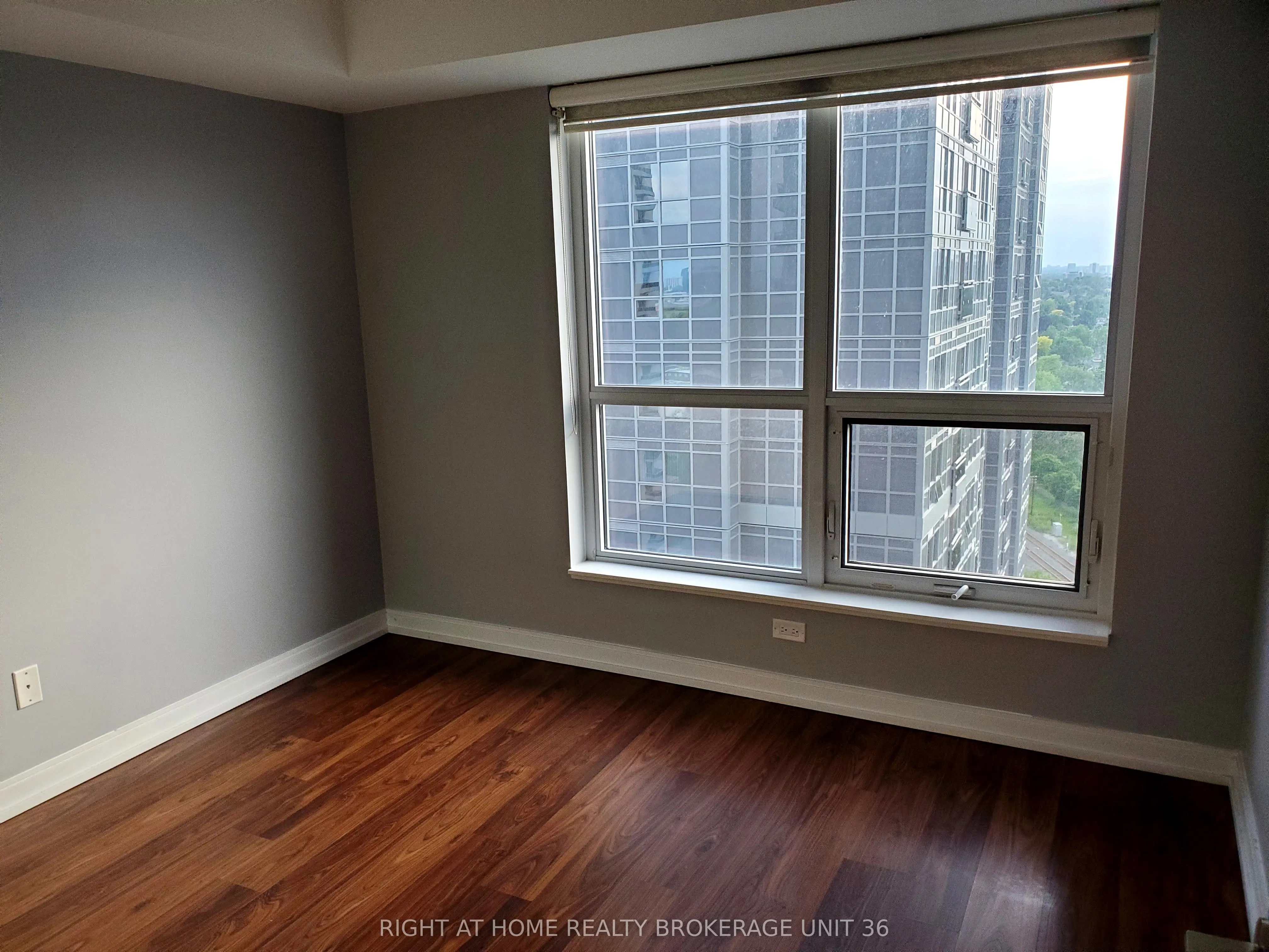 255 Village Green Square, #2105