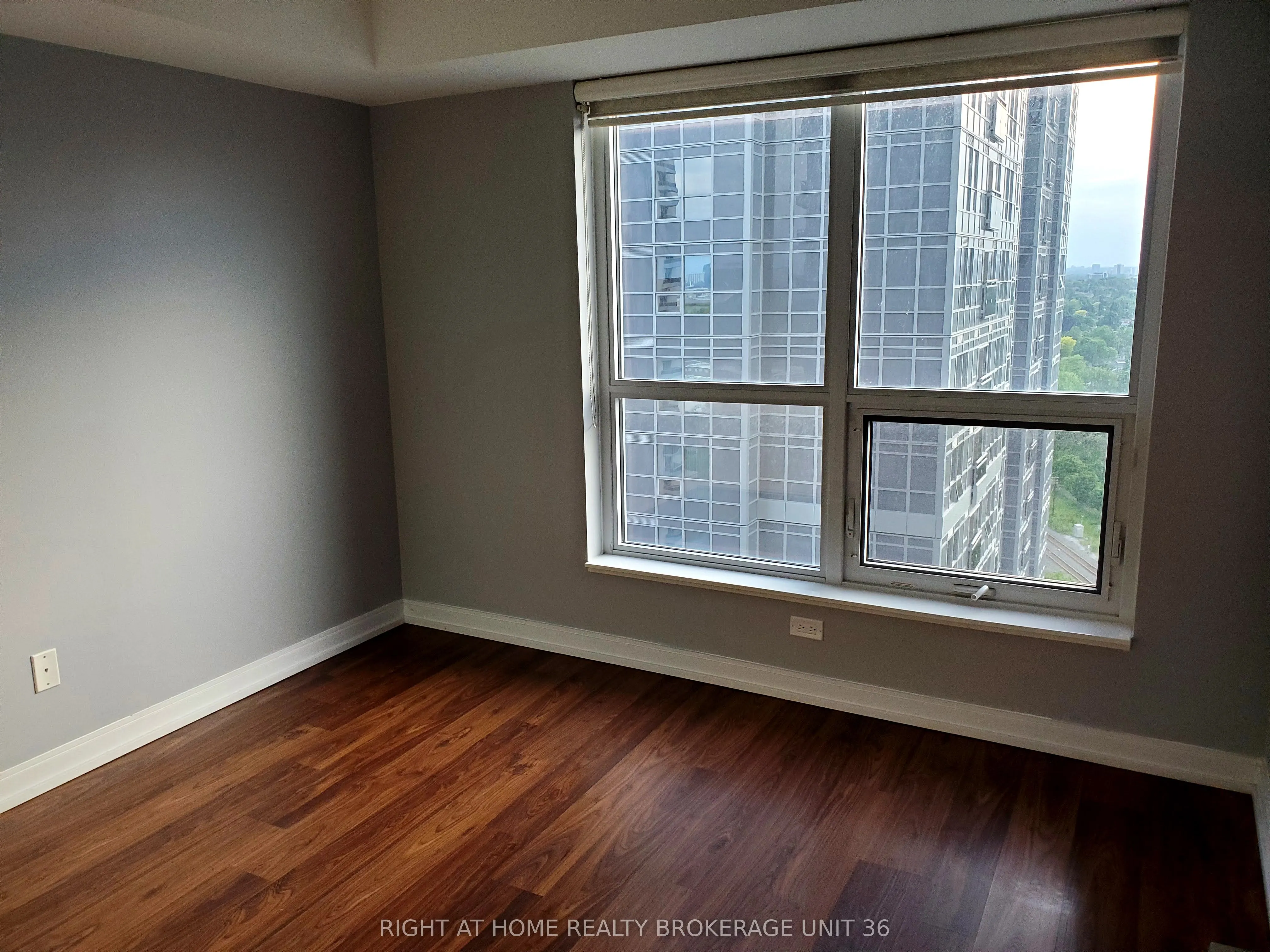 255 Village Green Square, #2105