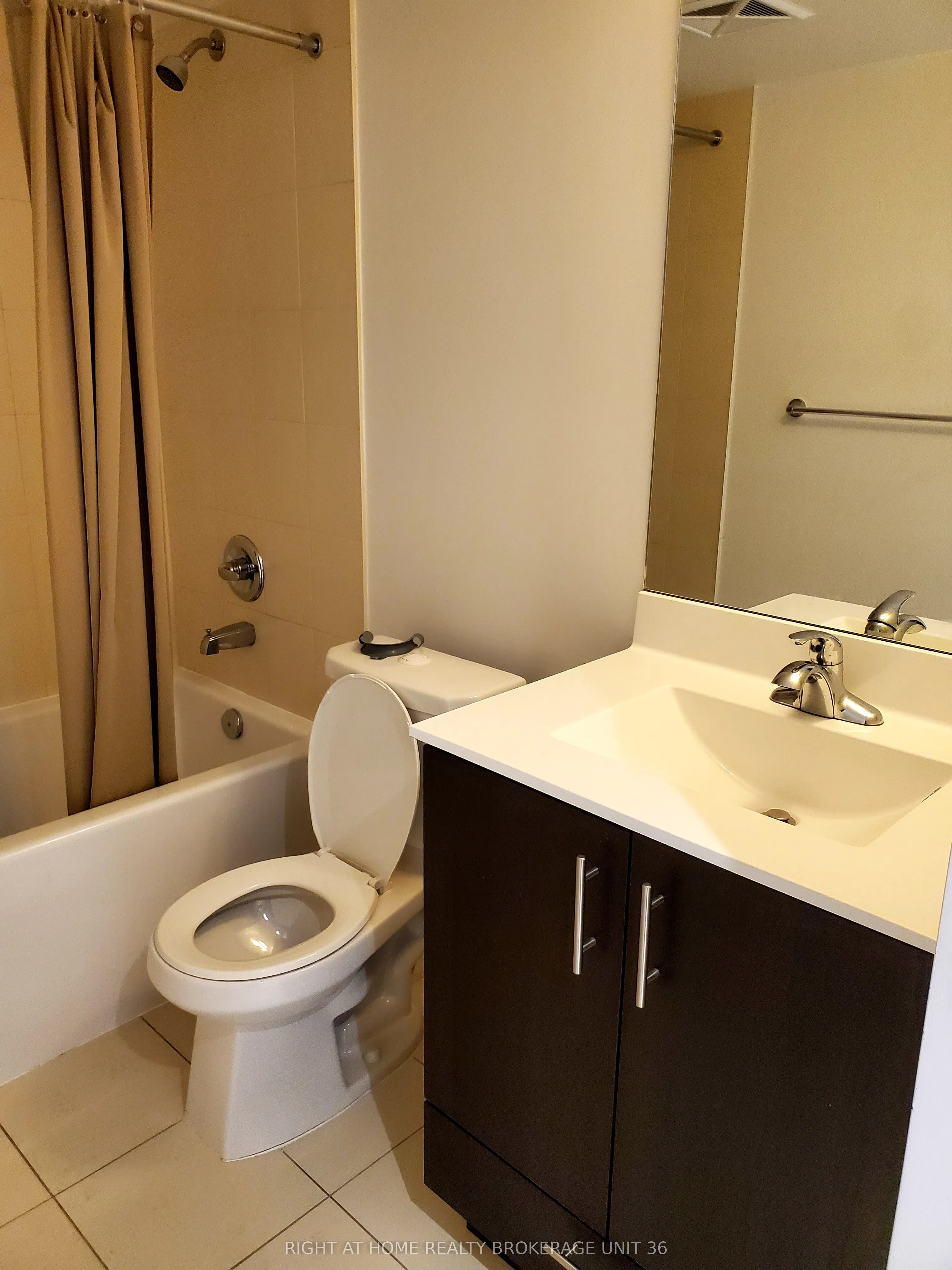 255 Village Green Square, #2105