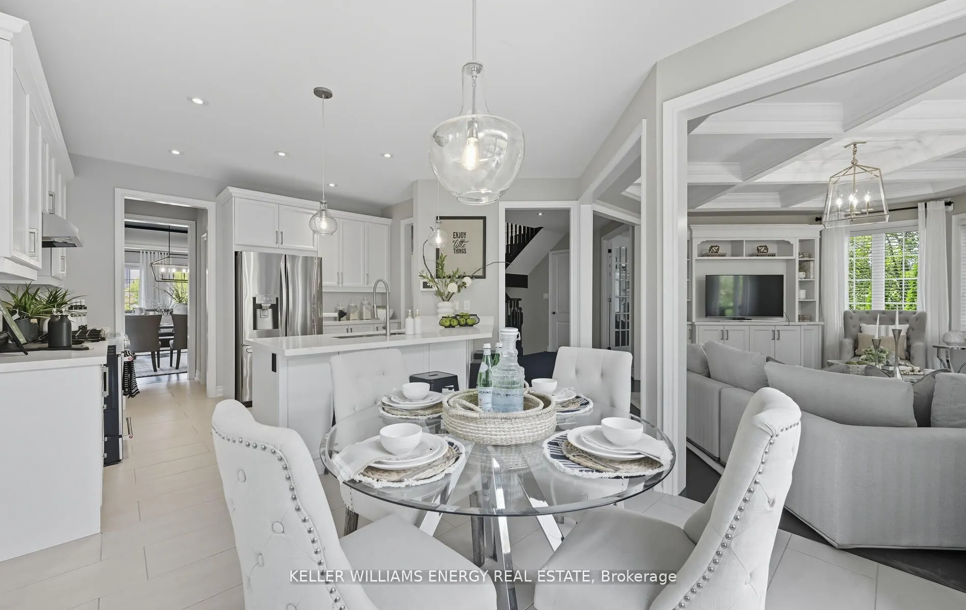 28 Coach Crescent